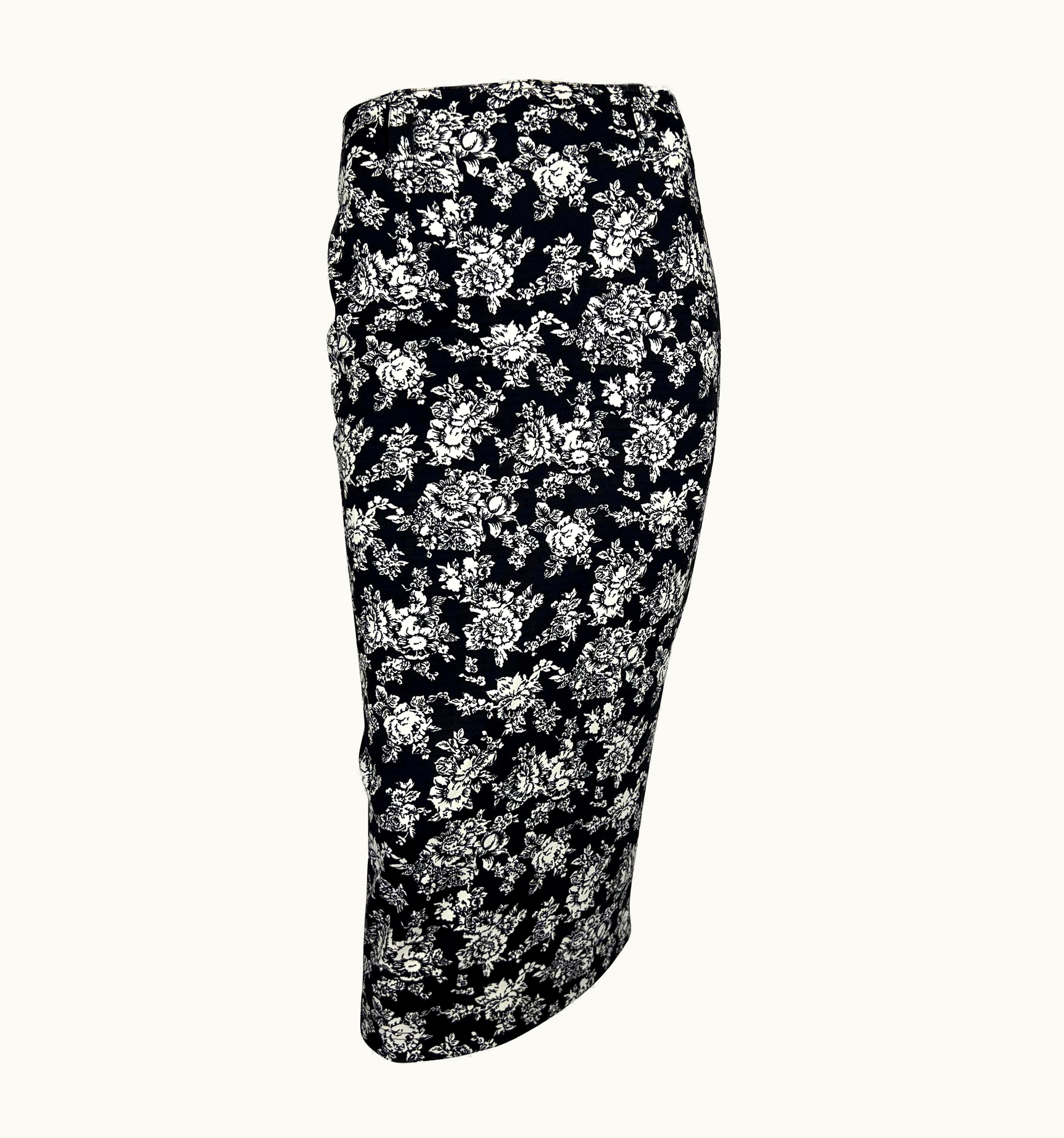 Gianni Versace Couture S/S 1993 Gianni Versace Black White Floral Stretch Spandex Rubber Blend Skirt
