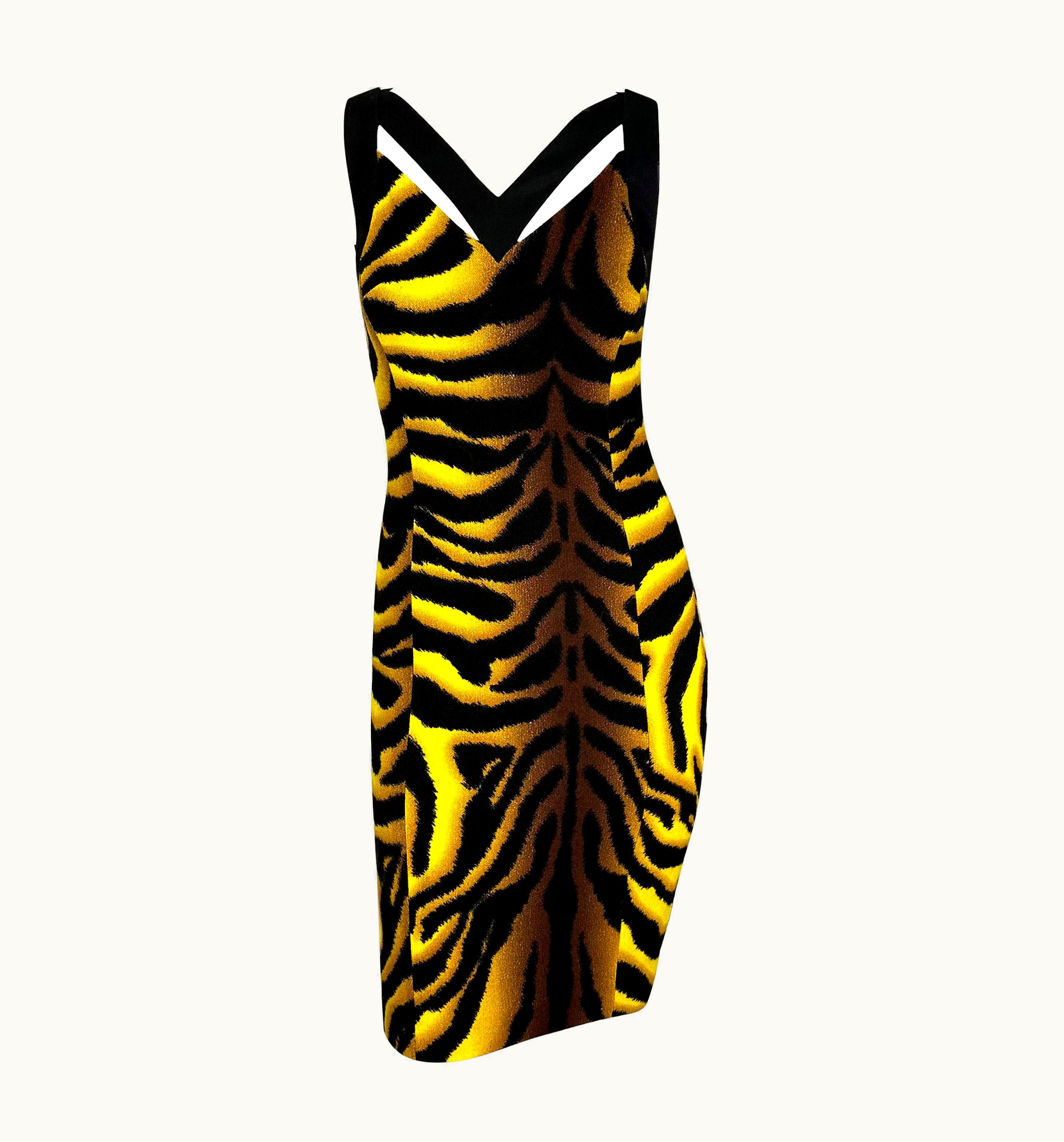 Versace Nwt AW 2004 Versace By Donatella Yellow Black Tiger Print Wool Stretch Dress