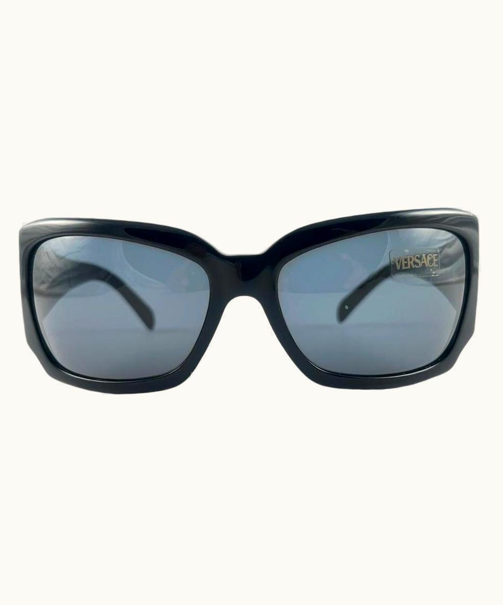 Gianni Versace Couture Vintage Gianni Versace 4049 Black Oversized Frame 2000' Italy Sunglasses