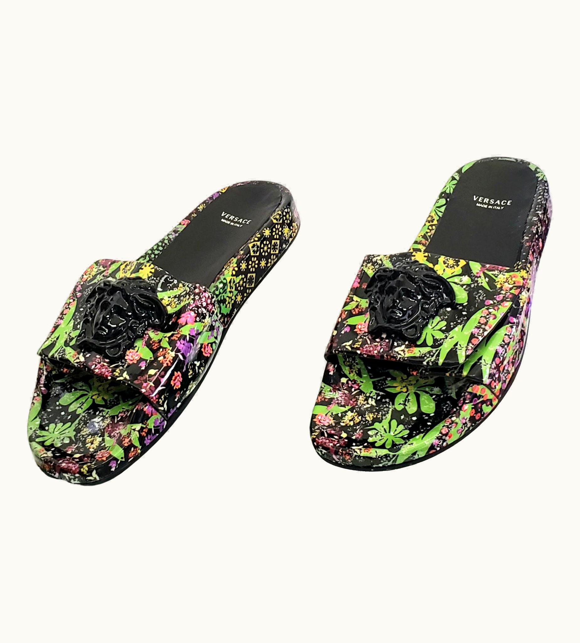 Versace Resort/16 Versace Green Floral Patent Leather 3d Medusa Sandals Shoes