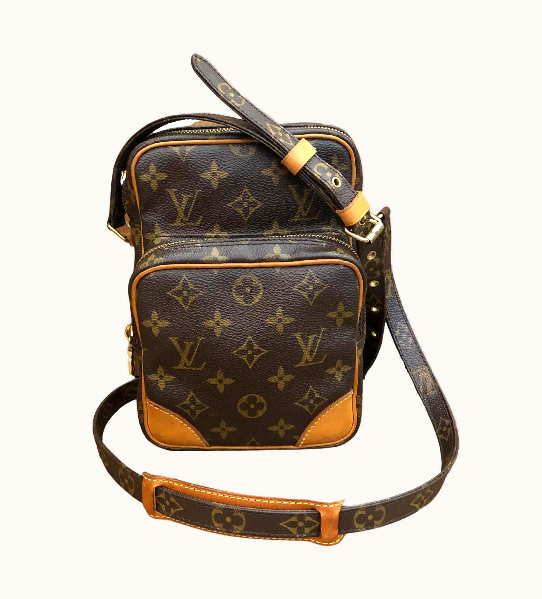 Louis Vuitton Vintage Louis Vuitton Monogram Canvas Amazon Camera Bag Unisex