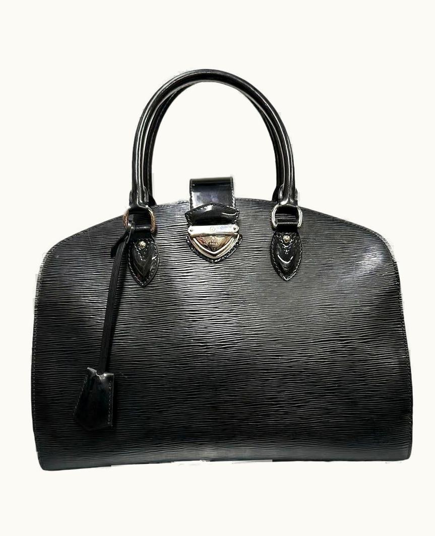 Louis Vuitton Montaigne Vintage Bag Black Epi Leather