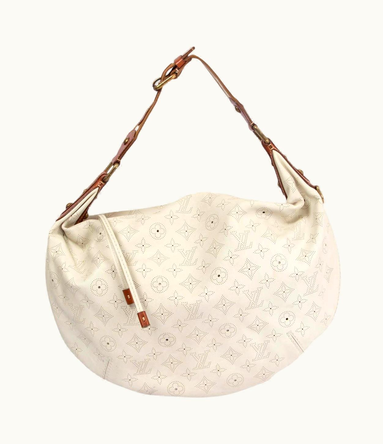 Louis Vuitton White Mahina Leather Onatha Gm Hobo Shoulder Bag