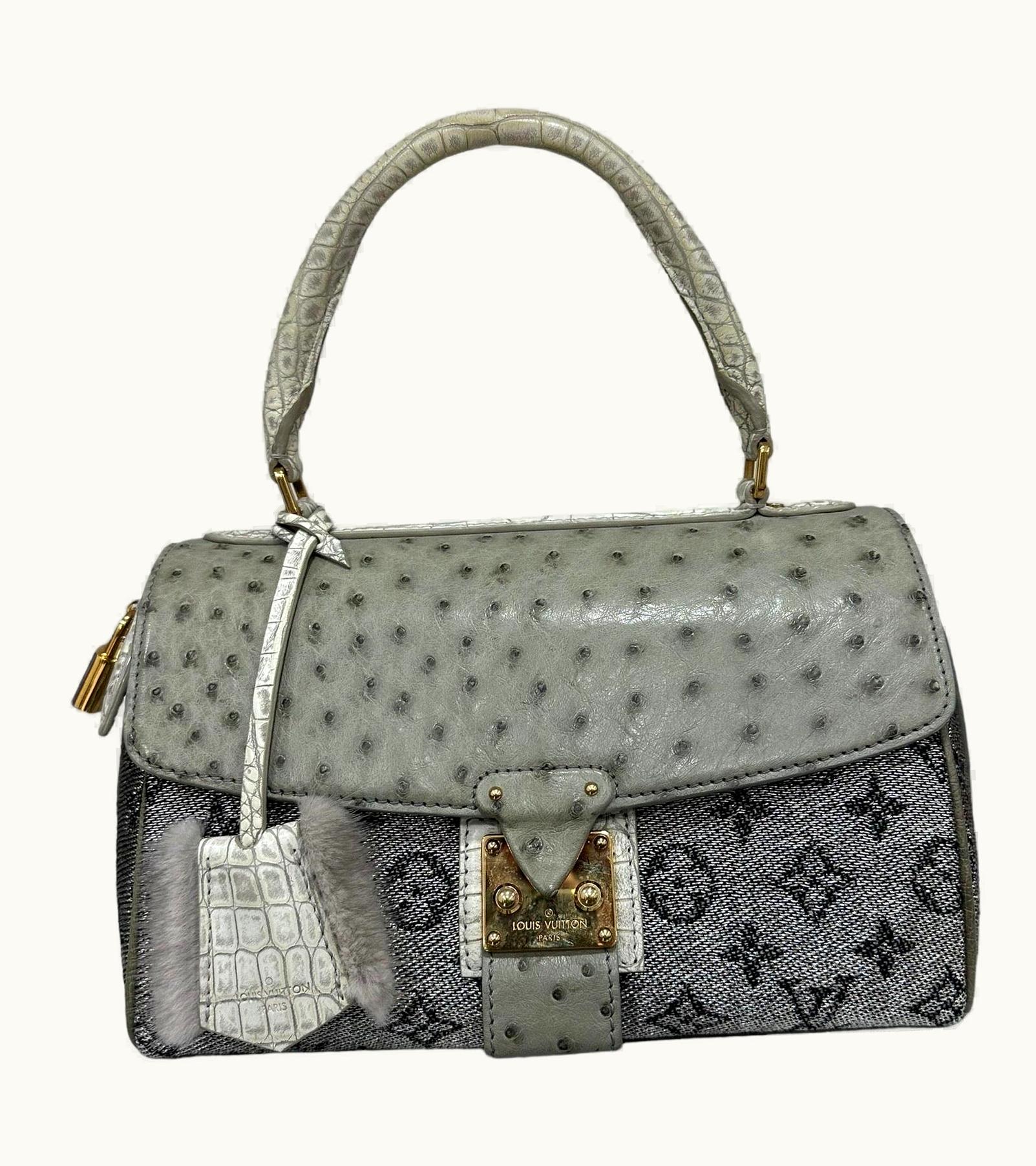 Louis Vuitton Louis Vuitton Comédie Carousel .e. Top Handle Bag