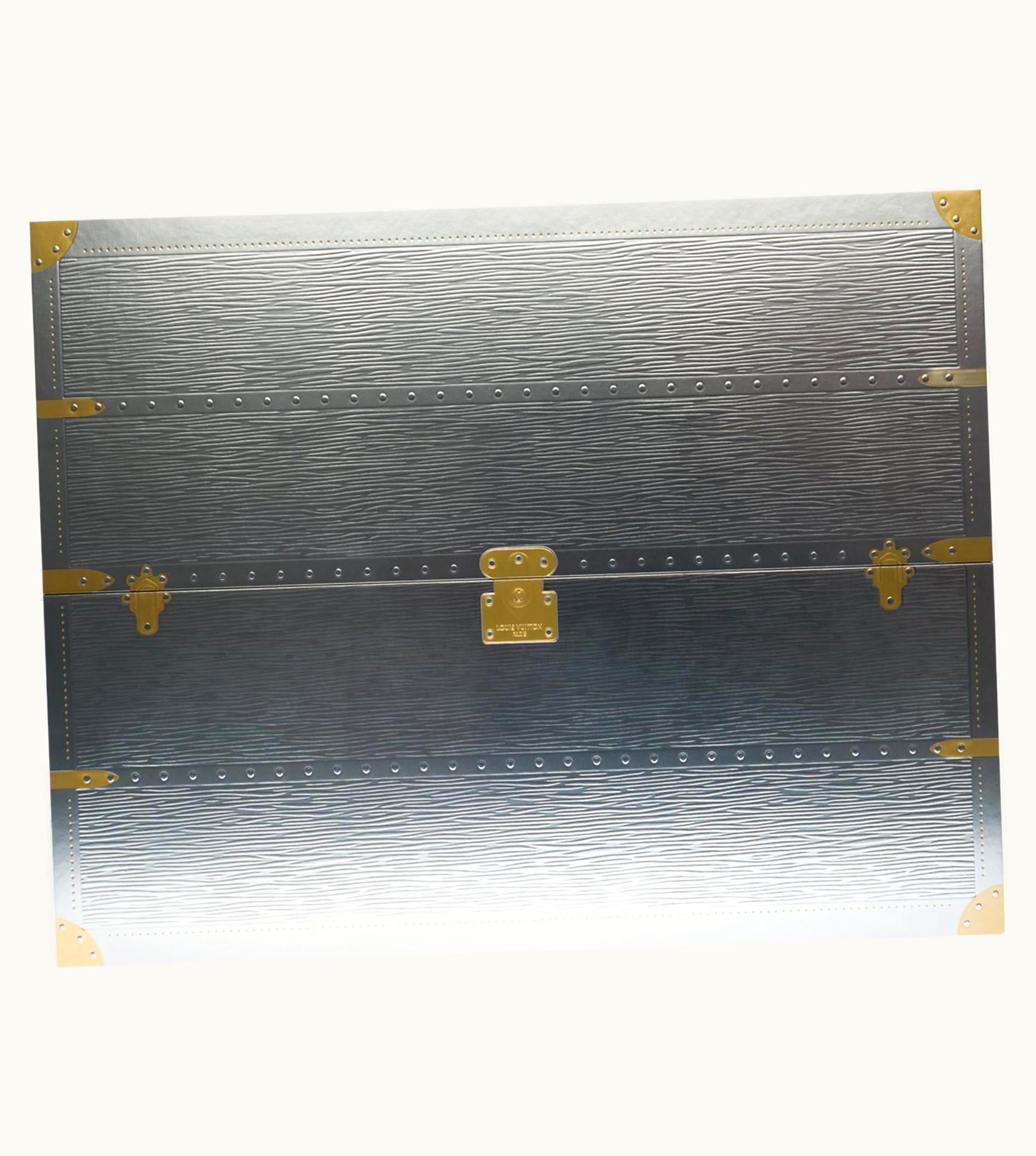 Louis Vuitton New- Louis Vuitton 2021 Advent Calendar Featuring A Beautiful Silver Wooden Box