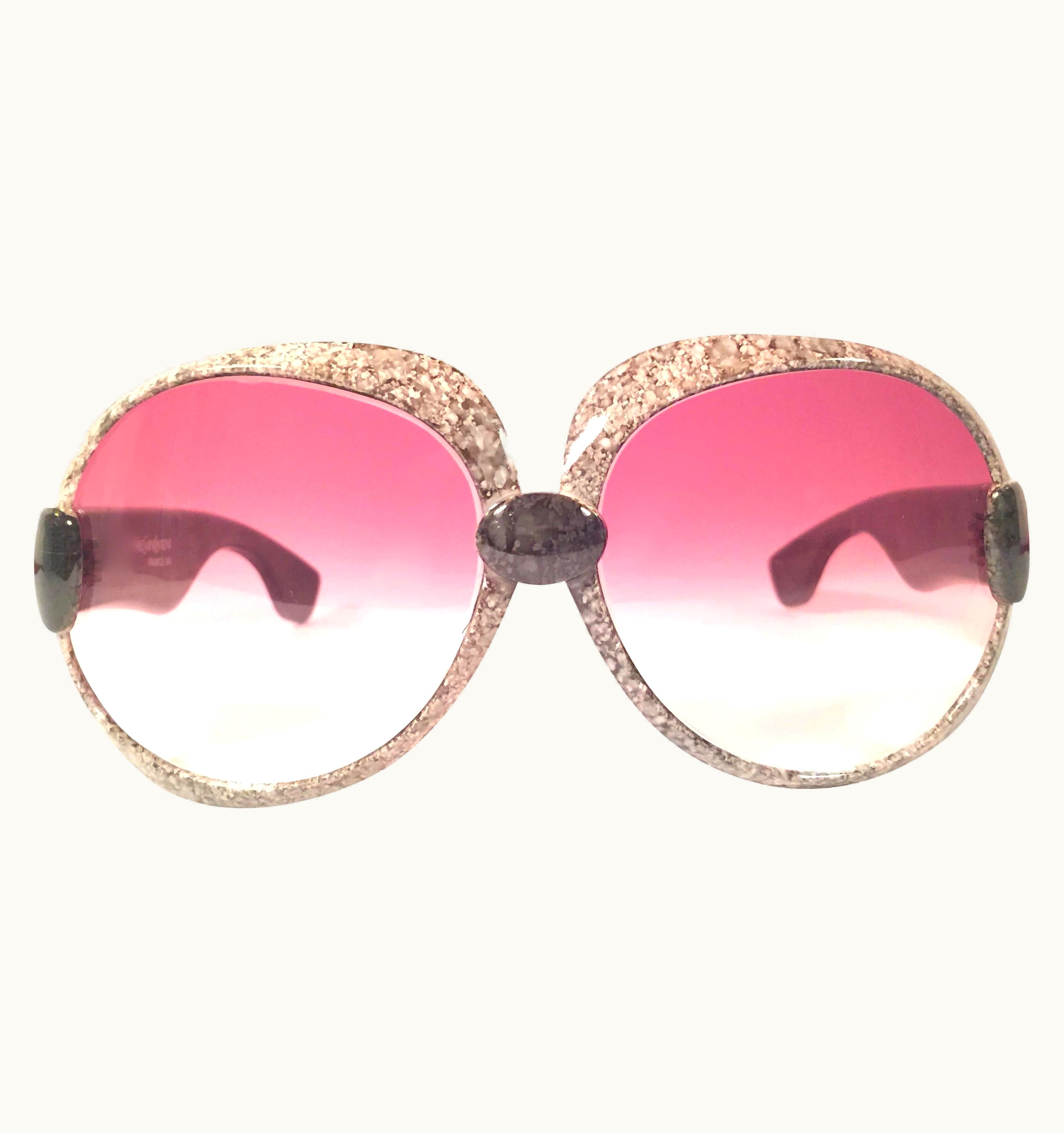Saint Laurent Vintage Yves Saint Laurent YSL 543 Jaspe Black & Grey 1970 France Sunglasses