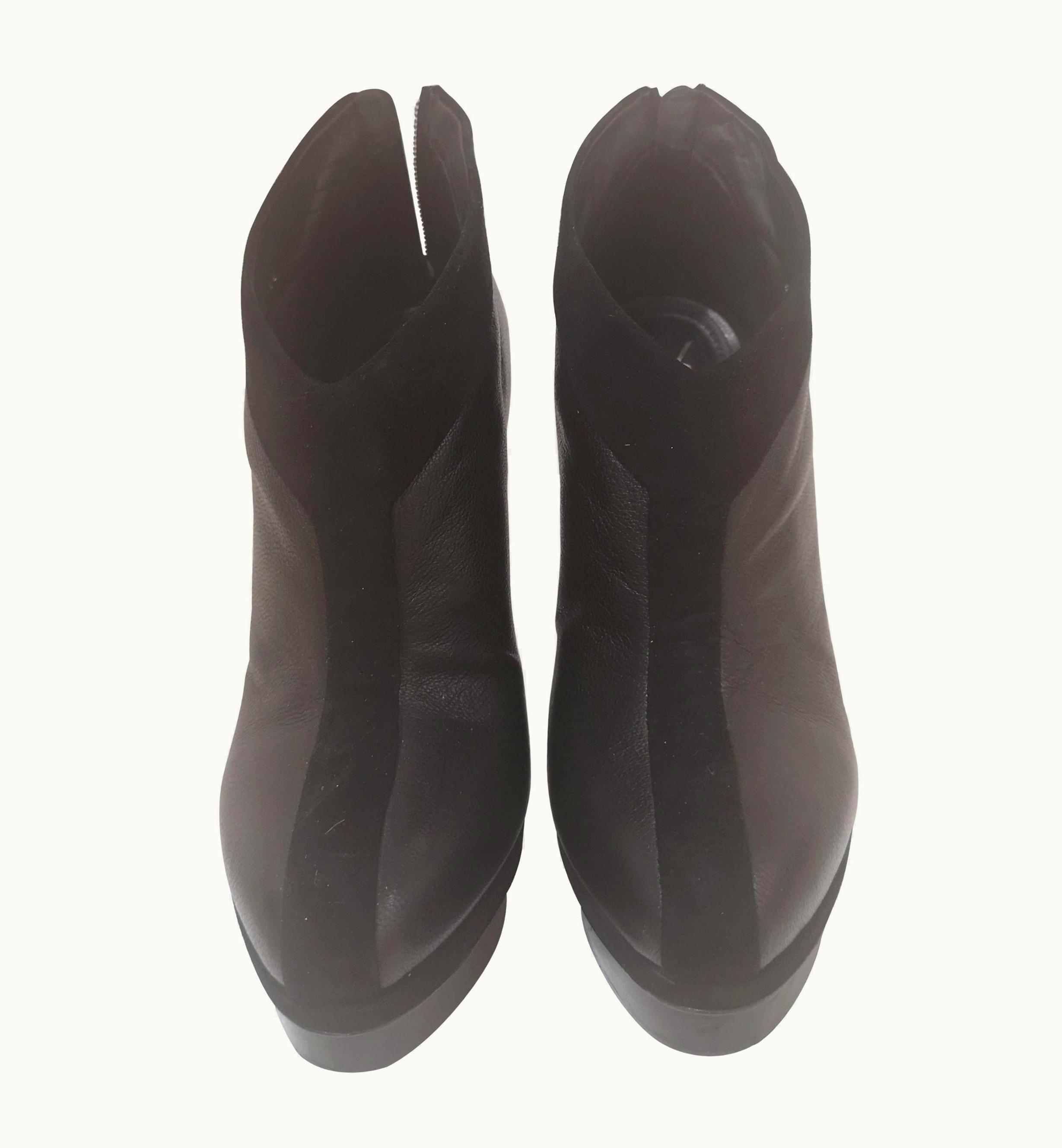 Saint Laurent Yves Saint Laurent Black Shoes UZ0585589