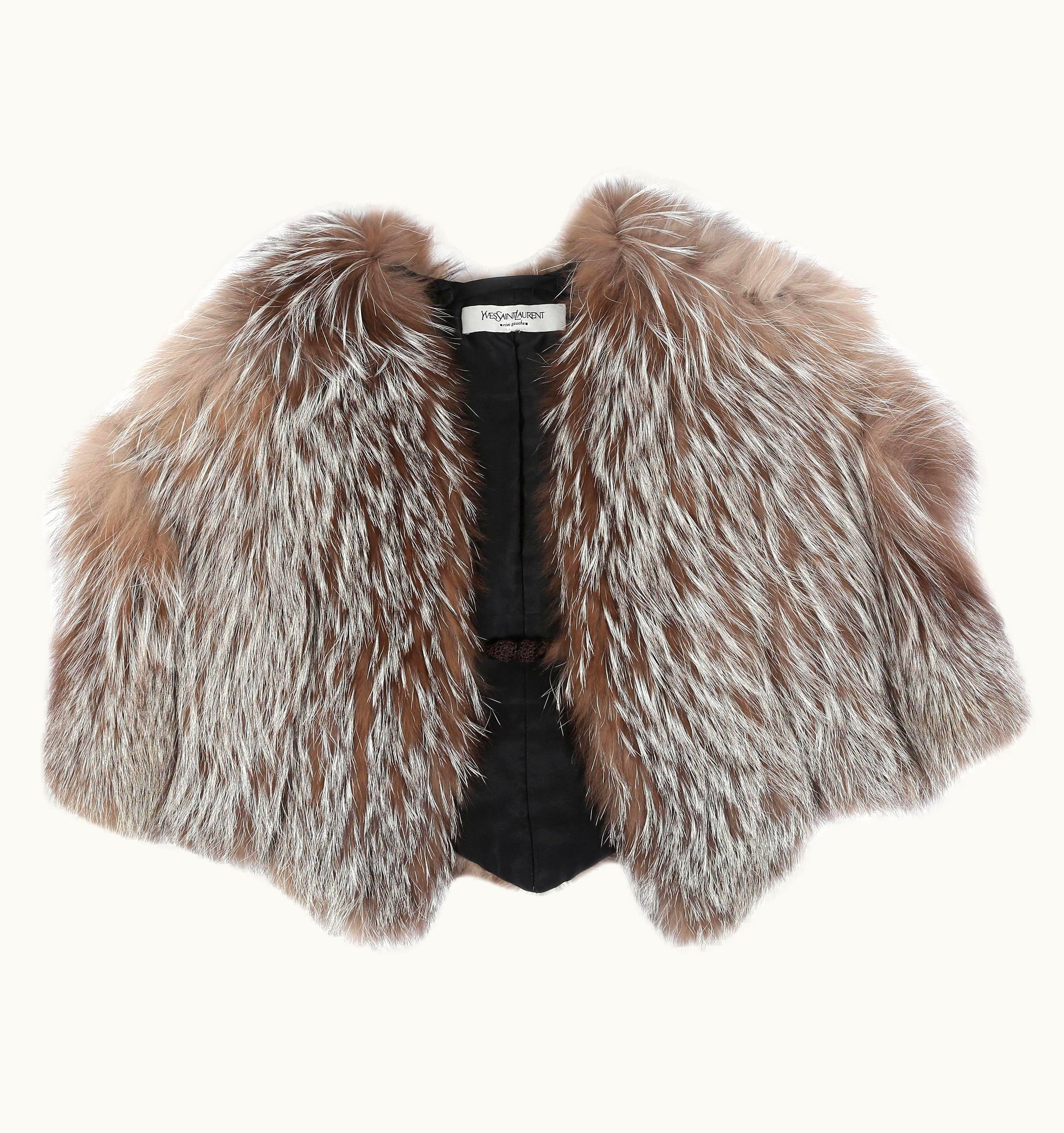 Saint Laurent Alber Elbaz For Yves Saint Laurent Autumn-Winter 1999 Fox Fur Capelet