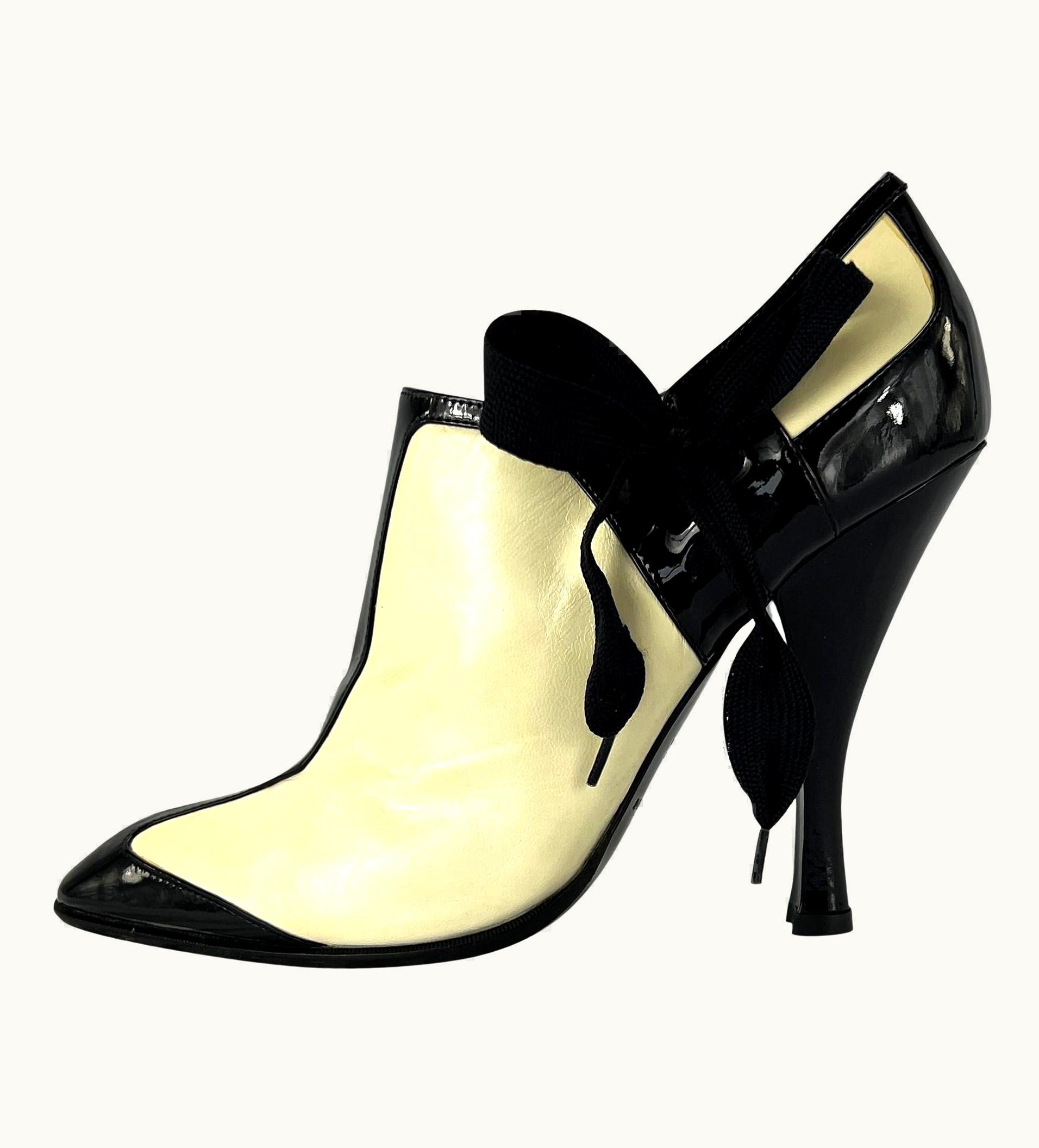 Saint Laurent S/S 2004 Yves Saint Laurent By Tom Ford Runway Spectator Lace-Up Heel Boots