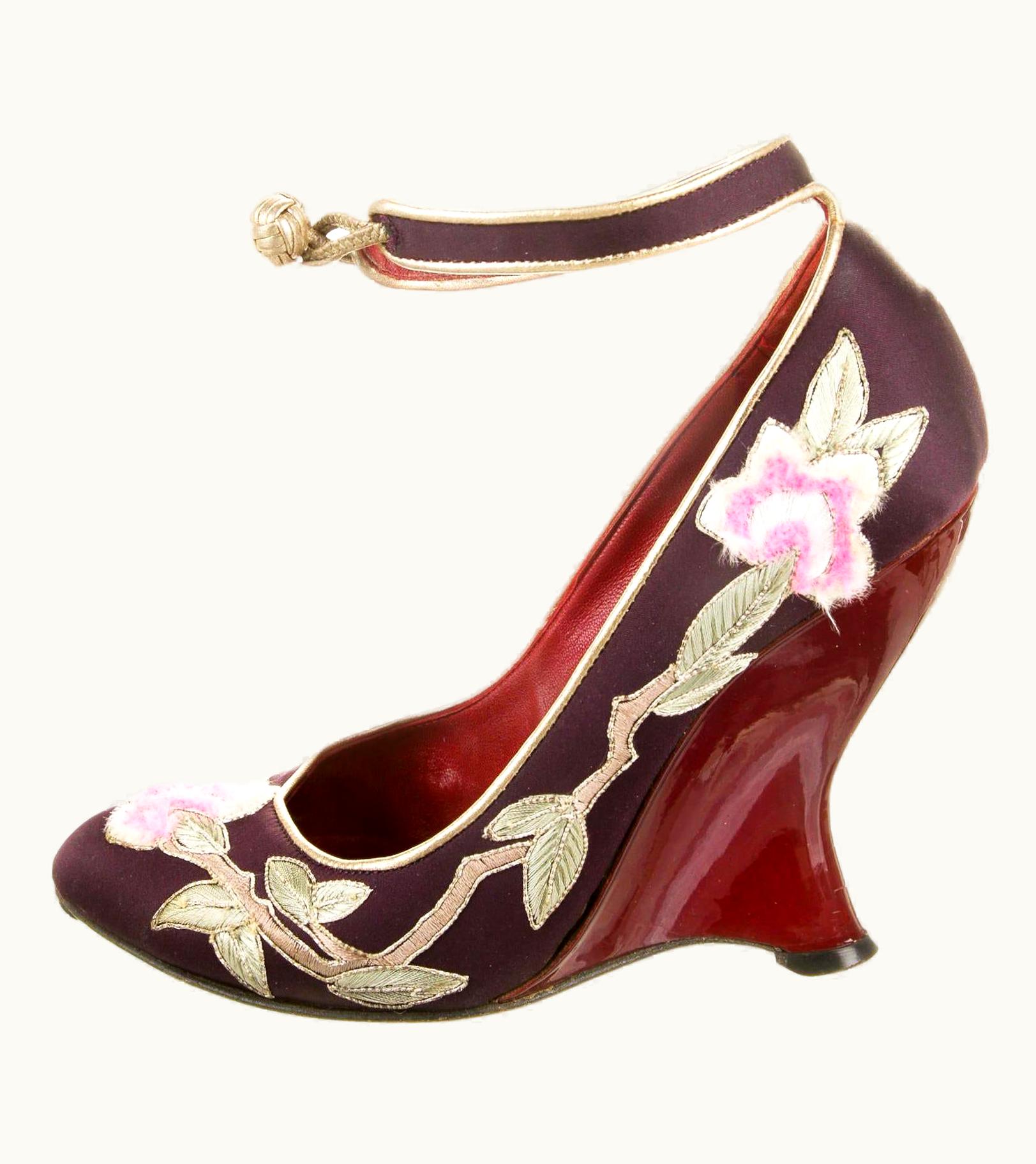 Saint Laurent Tom Ford For Yves Saint Laurent AW 2004 *Opium* Lotus Pumps Shoes 39.5 9