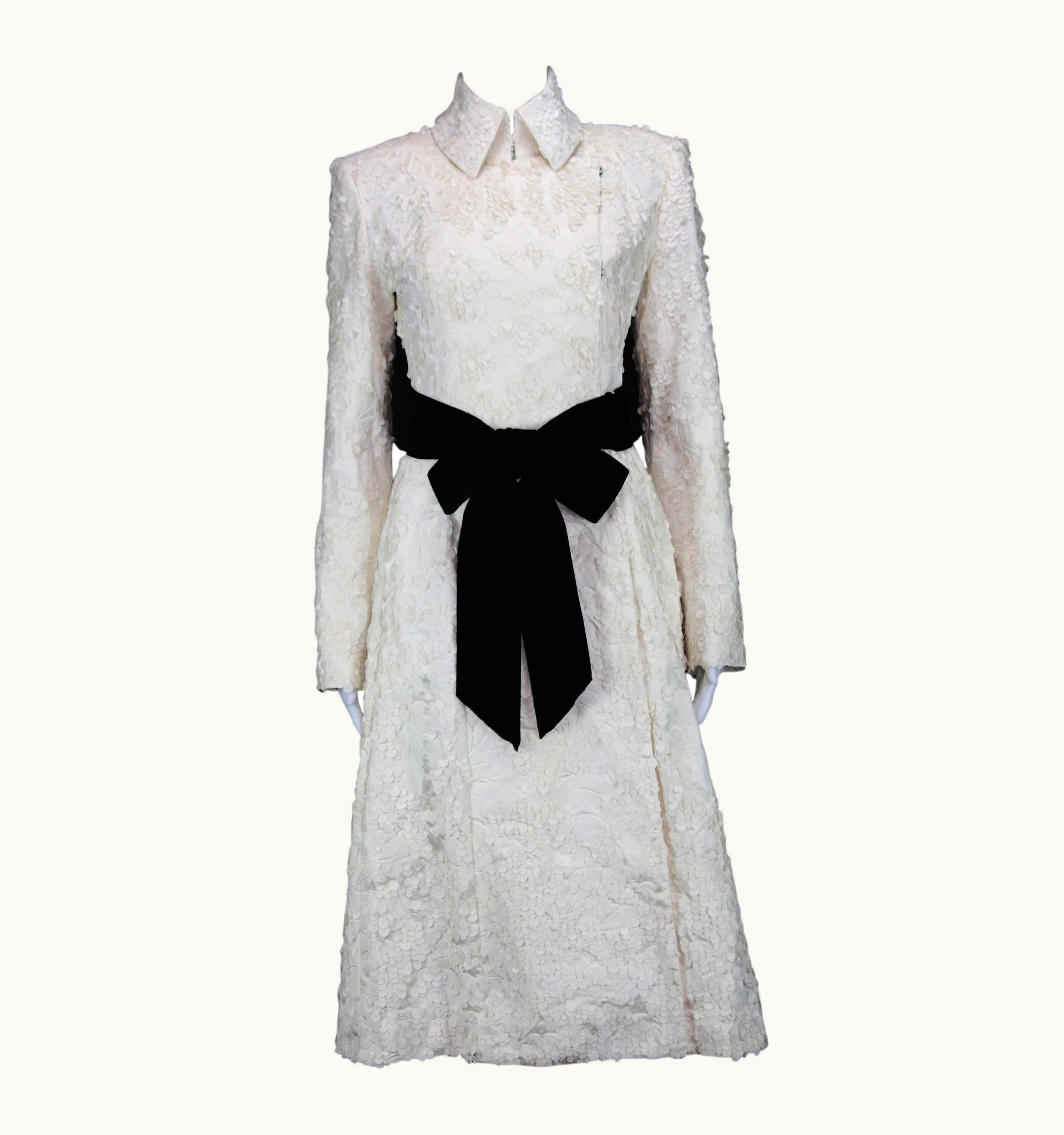 Saint Laurent Iconic Tom Ford For Yves Saint Laurent Fall 2002 Cream Jacquard Silk Coat Small