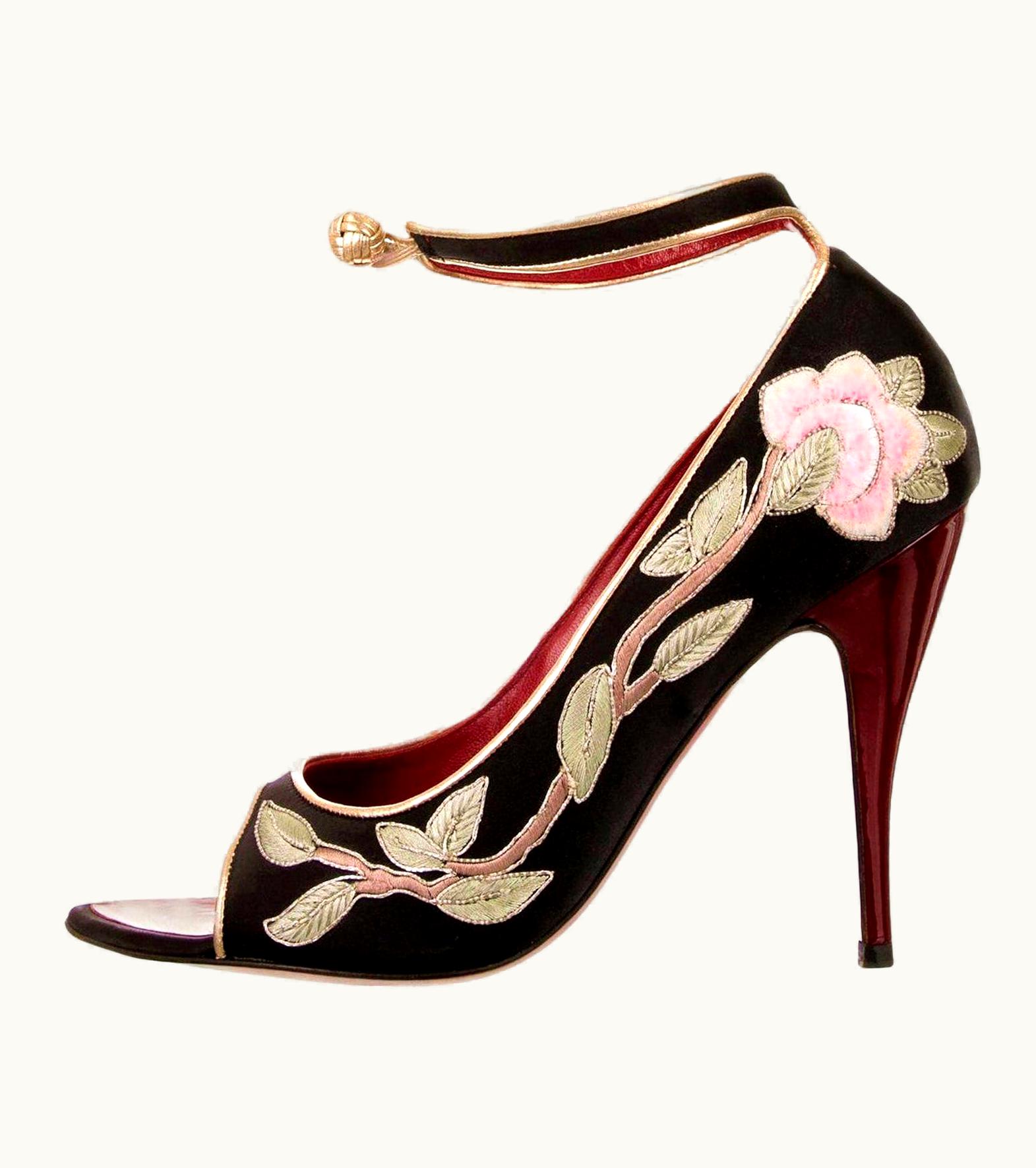 Saint Laurent Rare Tom Ford For Yves Saint Laurent YSL Lotus Heels 2004 Pumps