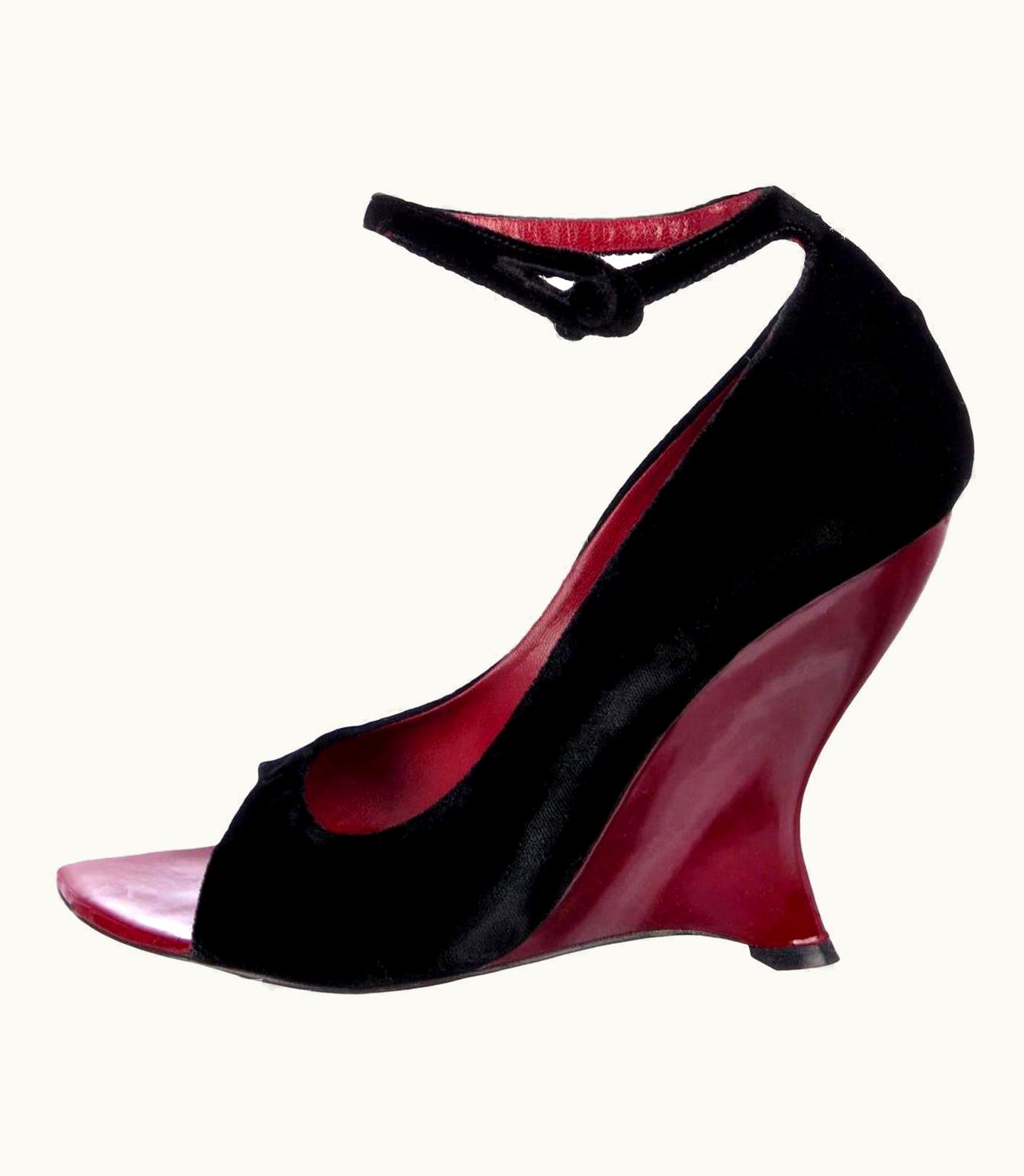 Saint Laurent Tom Ford For Yves Saint Laurent YSL Final Collection Museum Heels UZ0586302