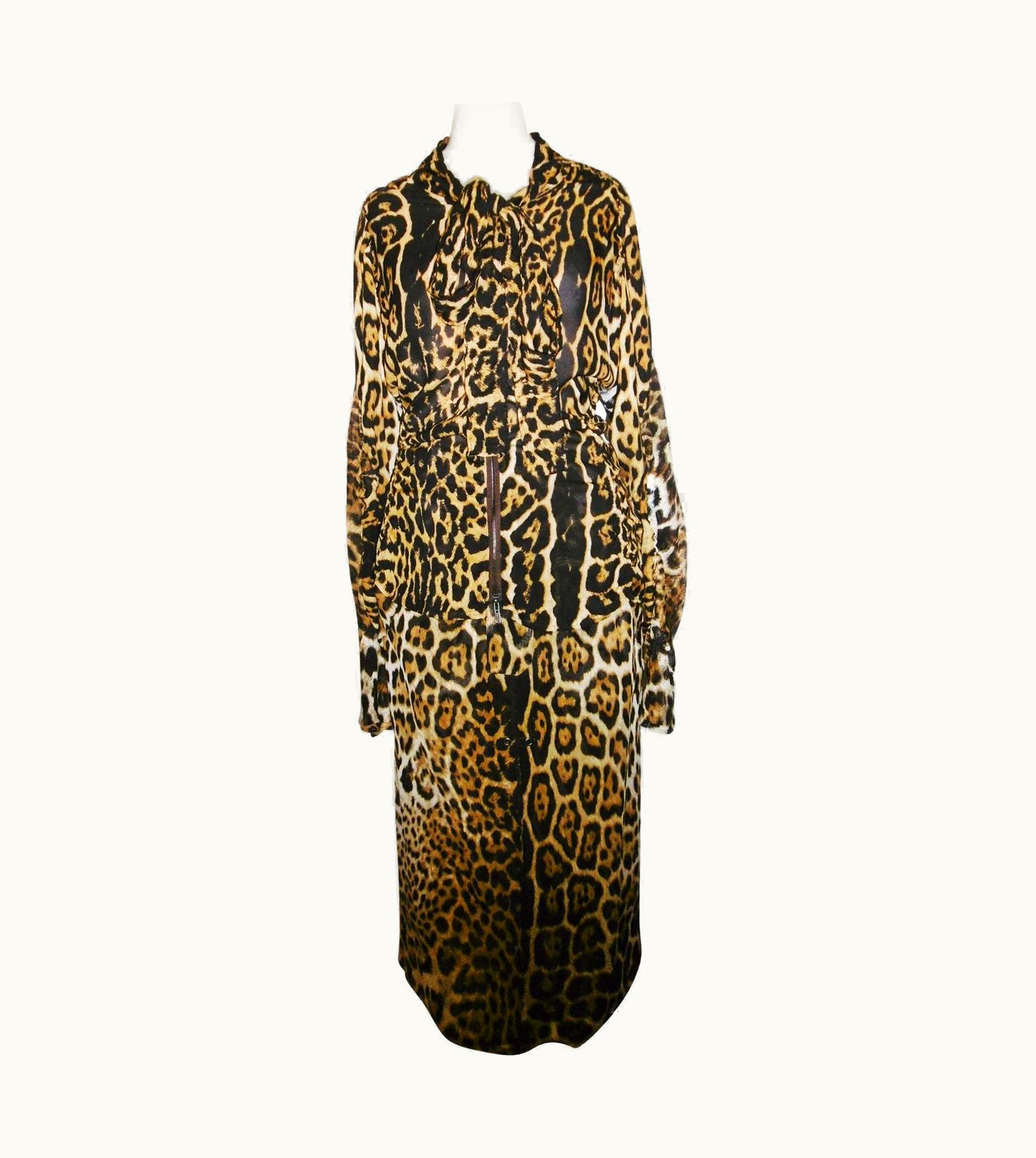 Saint Laurent Tom Ford For Yves Saint Laurent Spring 2002 Elegant Leopard Print Silk Costume