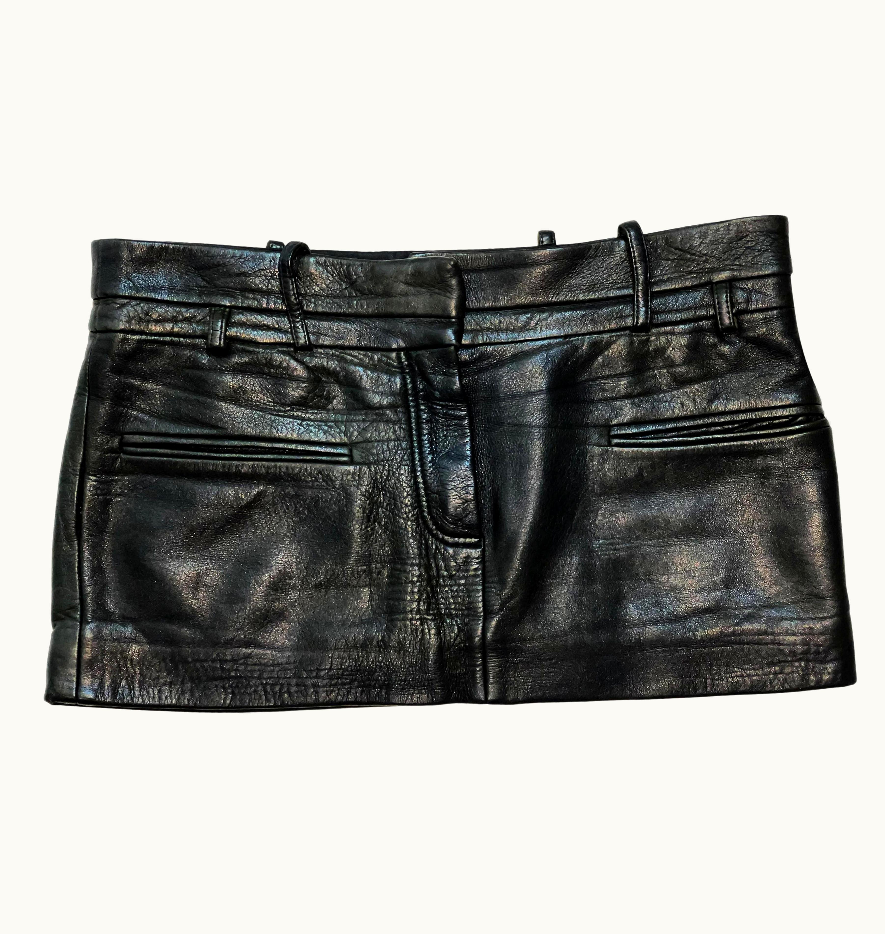 Balenciaga 2007 Balenciaga By Nicolas Ghesquiere Black Leather Low Rise Micro Mini Skirt