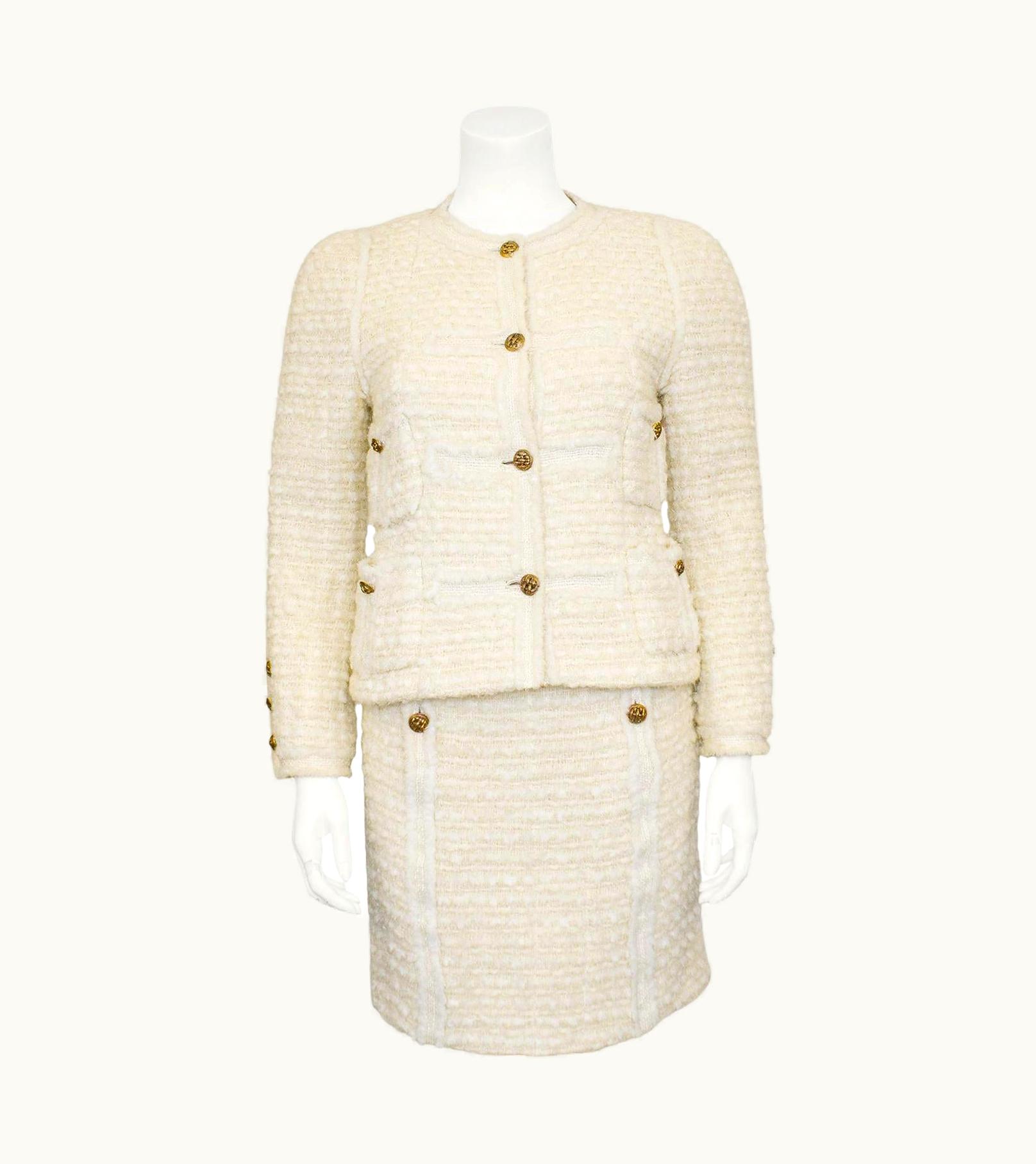 Chanel 1980' Chanel Haute Couture Cream Boucle And Tweed Skirt Suit