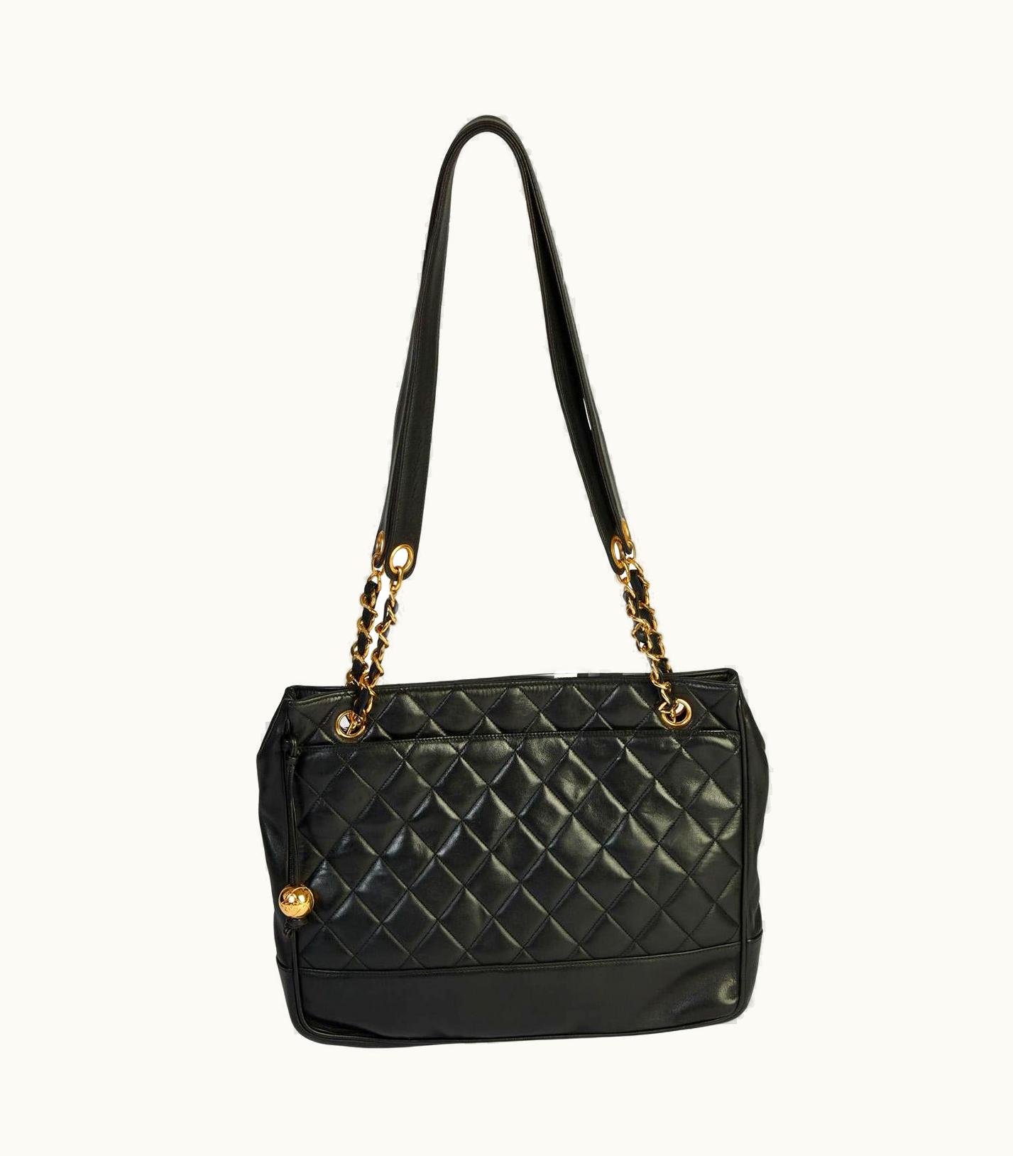 Chanel Chanel Vintage Black Quilted Zipper Tote