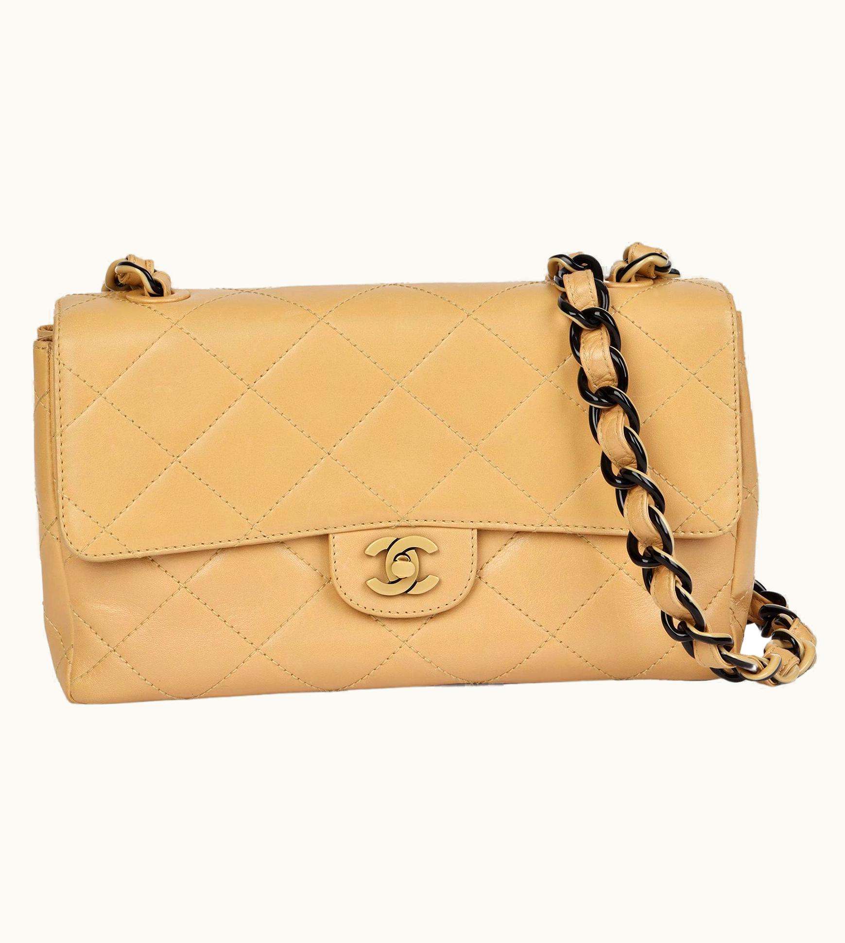 Chanel Chanel Beige Quilted Lambskin Vintage Medium Classic Single Flap Bag UZ0590480