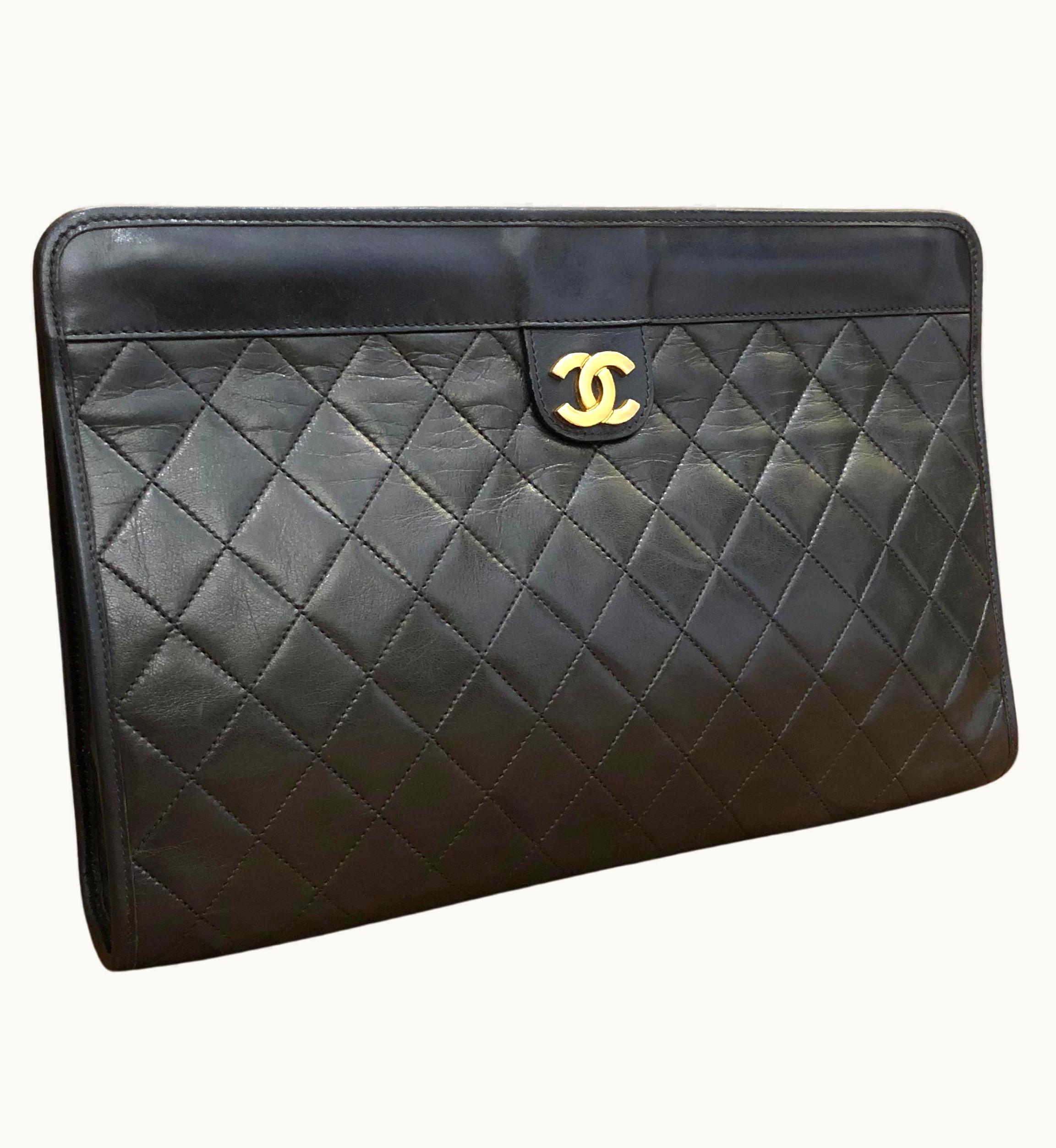 Chanel Vintage Chanel Two-Toned Diamond Quilted Lambskin Leather Clutch Bag Large