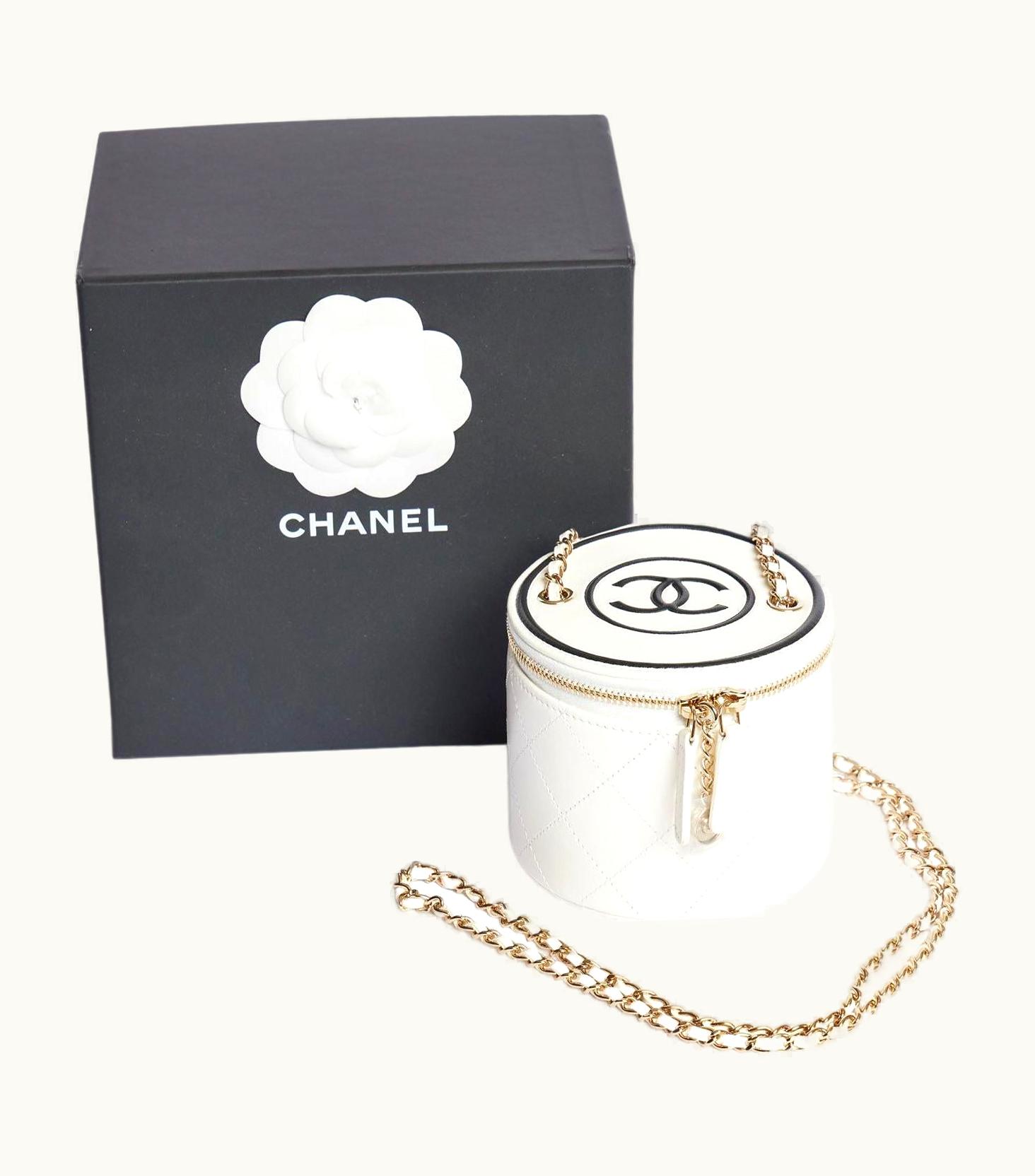 Chanel Chanel Chain And Charm Vanity Case White New