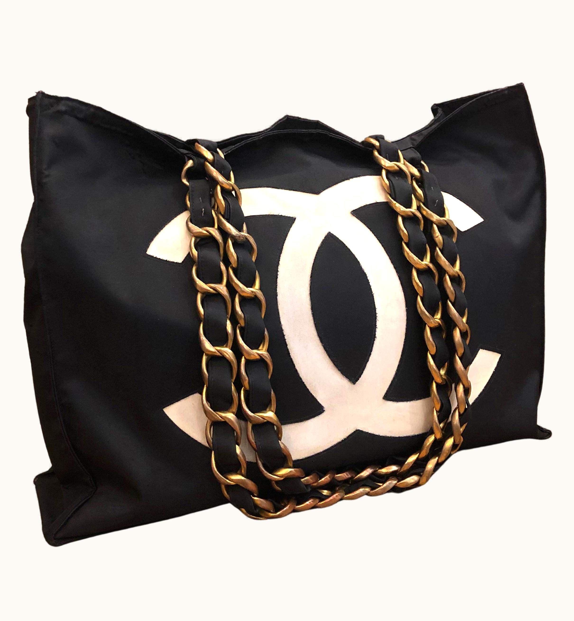Chanel 1990s Vintage Chanel Jumbo Nylon Chain Tote Black