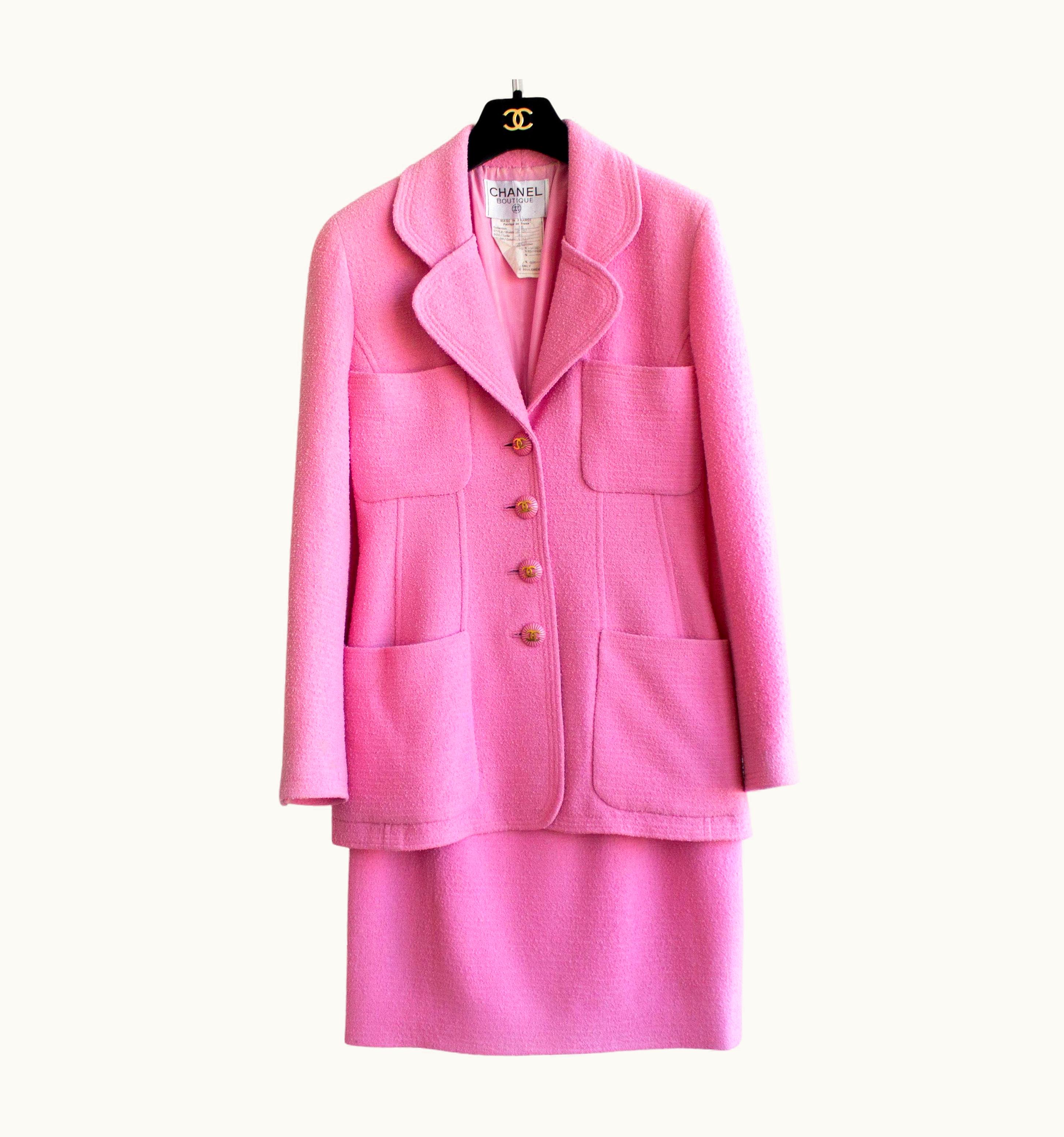 Chanel Rare Chanel Vintage Cruise 1993 Bubblegum Pink Gold 93c Tweed Jacket Skirt Suit