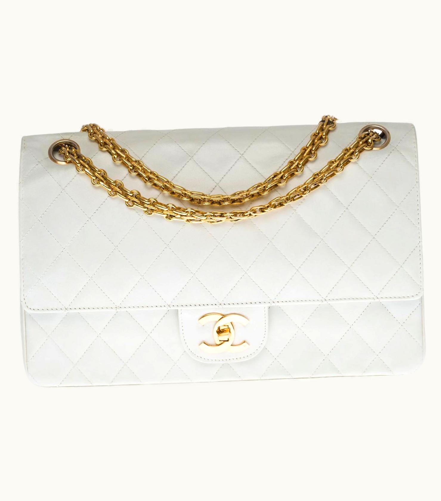 Chanel Chanel Timeless/Classic Double Flap Shoulder Bag In White Quilted Lambskin, Ghw
