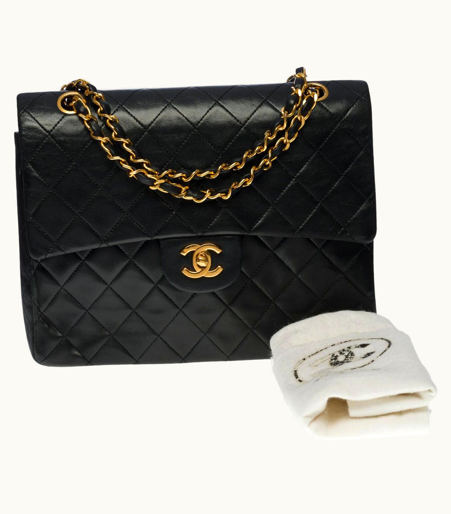 Chanel Chanel Timeless/Classic Double Flap Shoulder Bag In Black Quilted Lambskin, Ghw UZ0591276