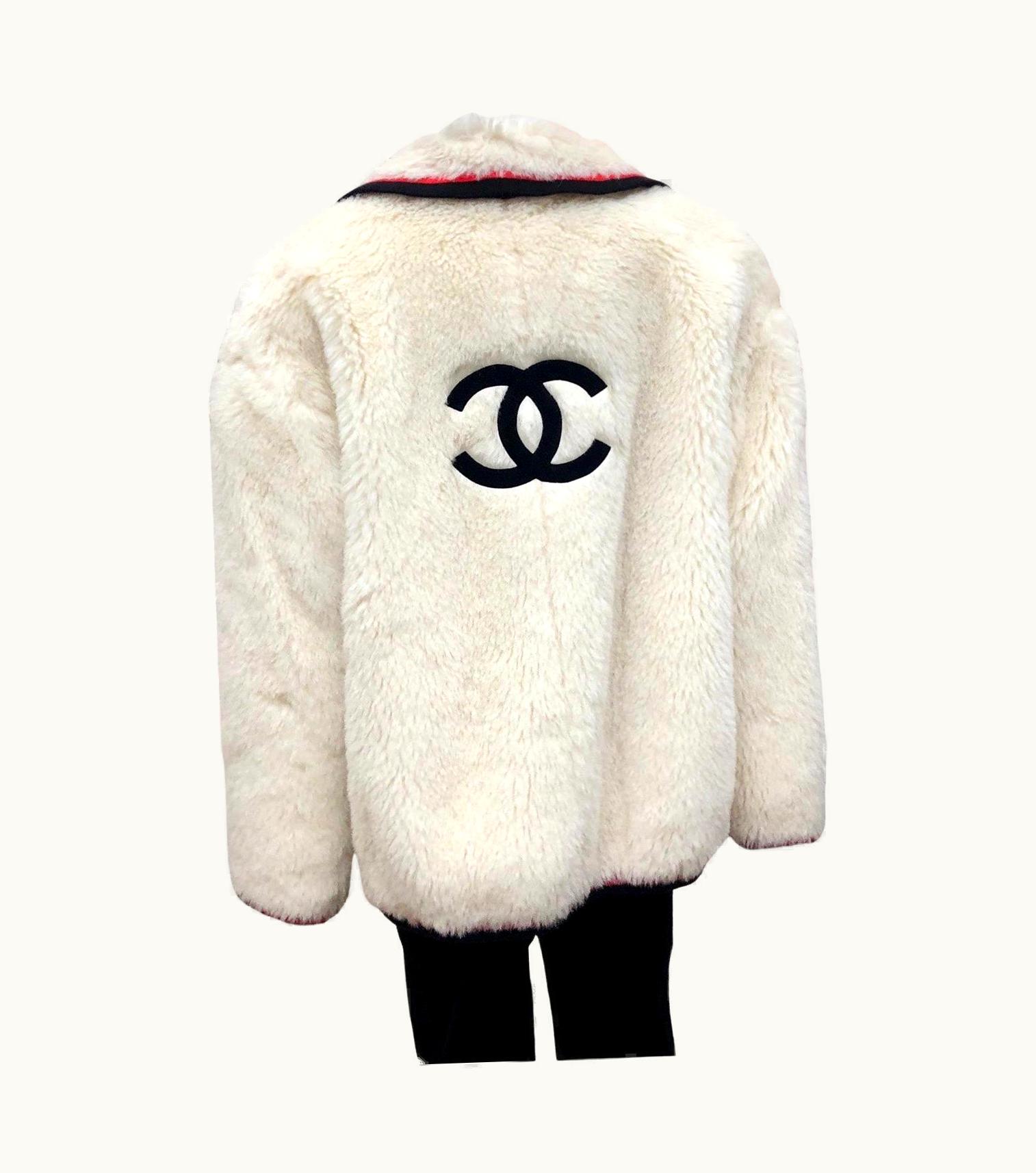 Chanel Chanel Ivory White Alpaca Cotton Blend Black/Red Contrast Trim Jacket