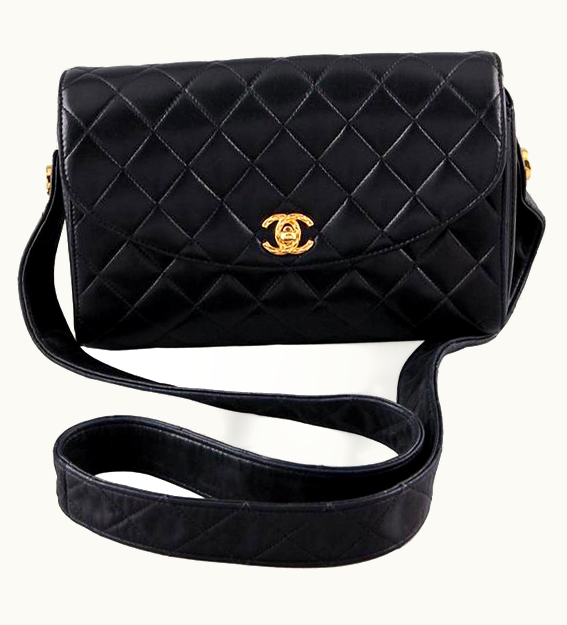 Chanel Chanel Classic Flap Rare 1991 Vintage Quilted Black Lambskin Shoulder Bag UZ0591819