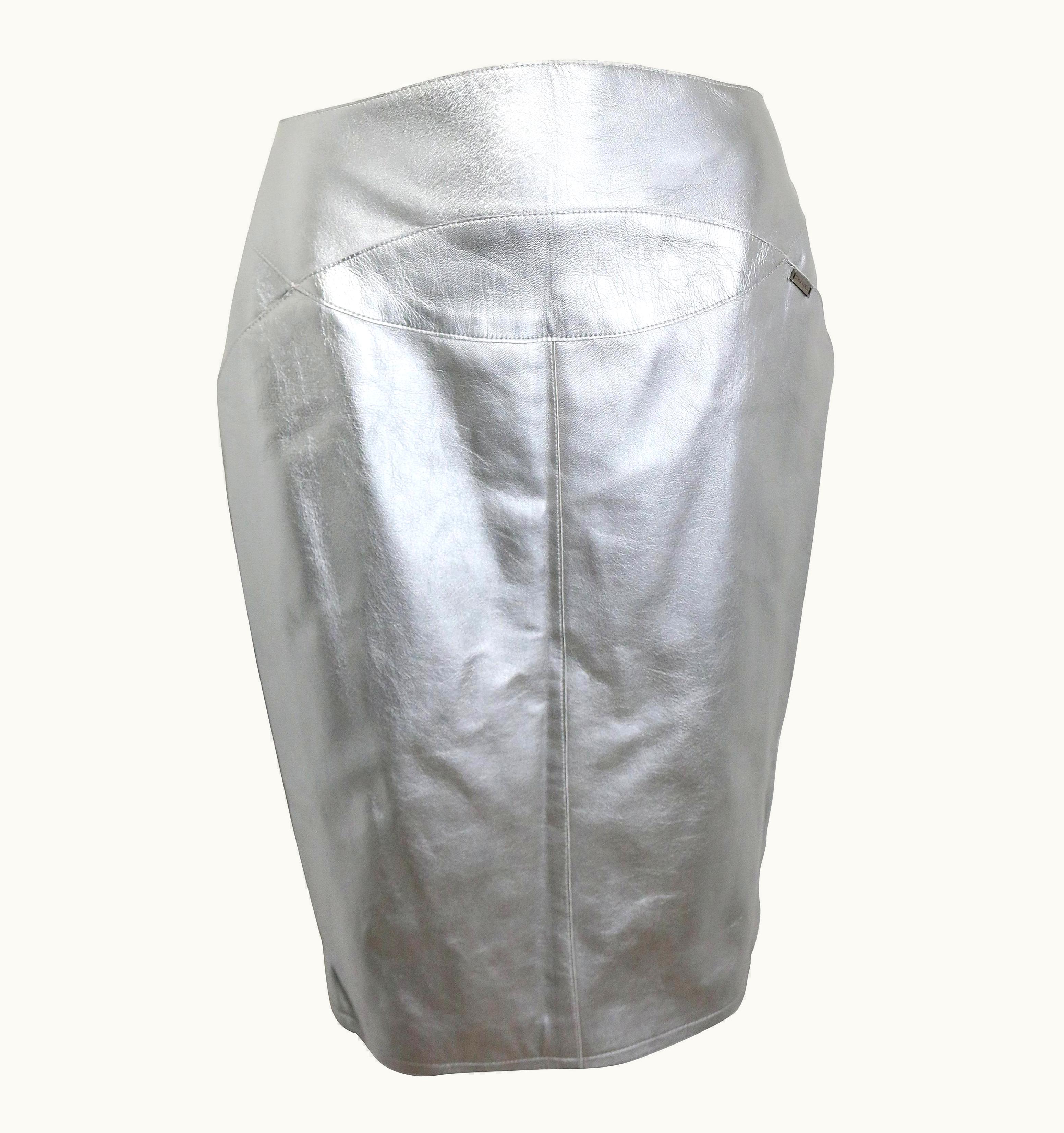 Chanel 1999 Chanel Silver Metallic Lambskin Leather Knee Length Pencil Skirt
