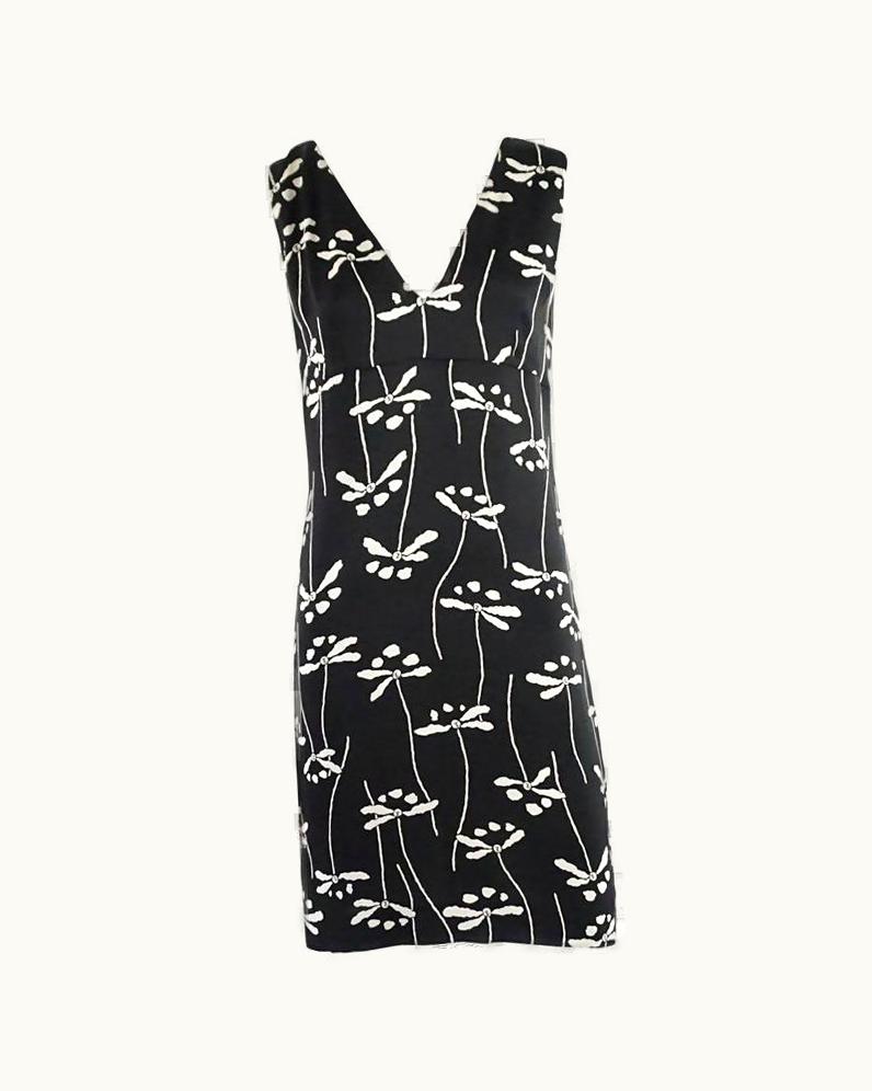 Chanel Chanel Black And White Silk Print Sleeveless V-neck Dress