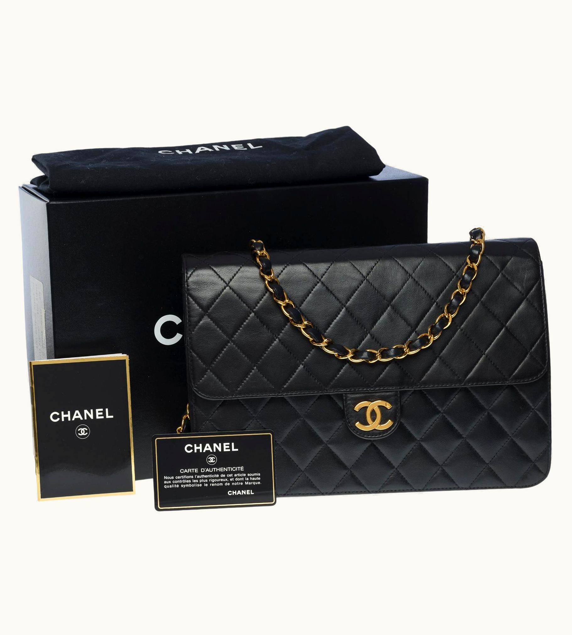 Chanel Gorgeous Chanel Classic Shoulder Flap Bag In Black Quilted Lambskin Leather, Ghw UZ0592514