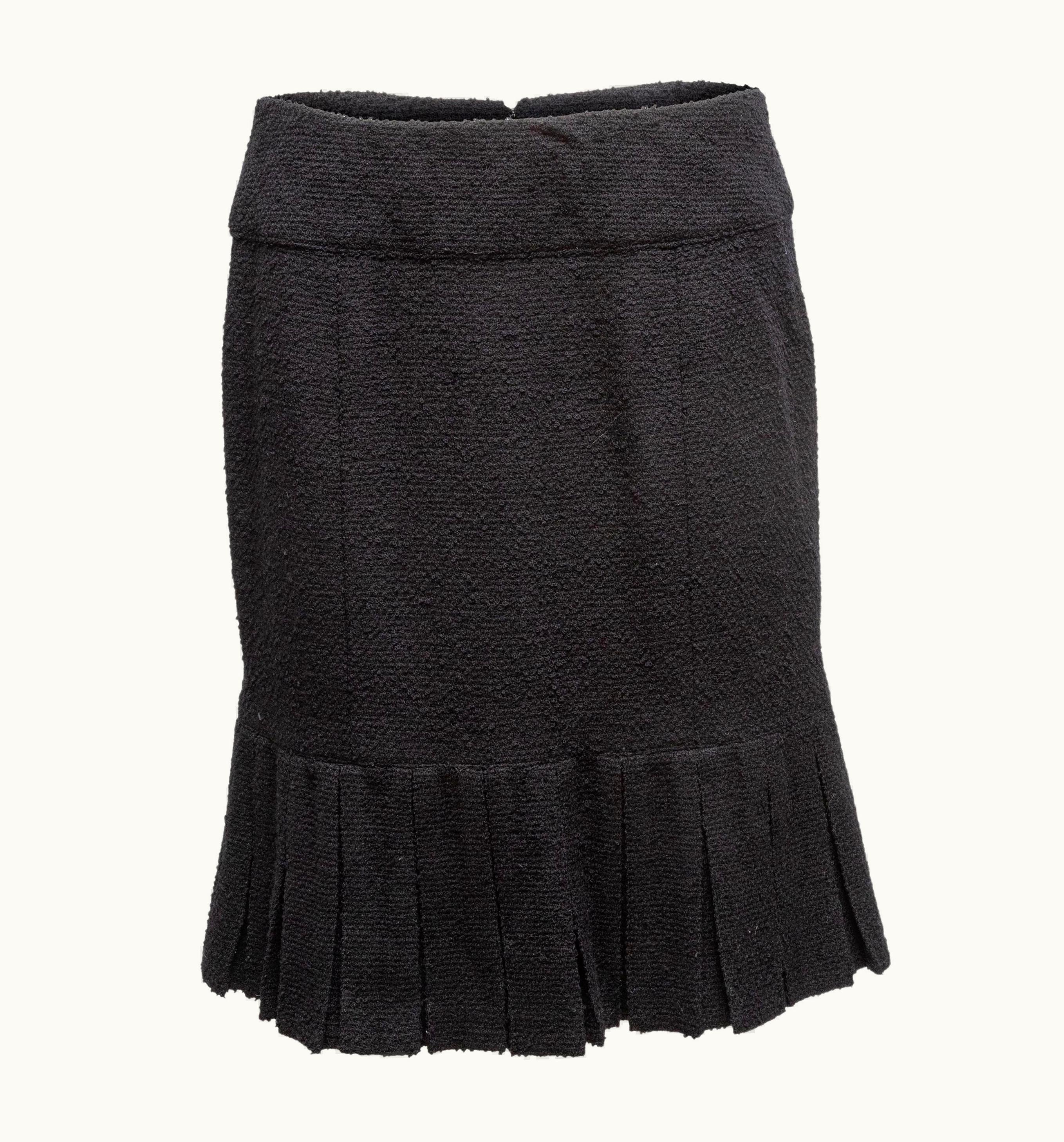 Chanel Chanel Boutique Black Fall 1997 Wool Pleated Skirt