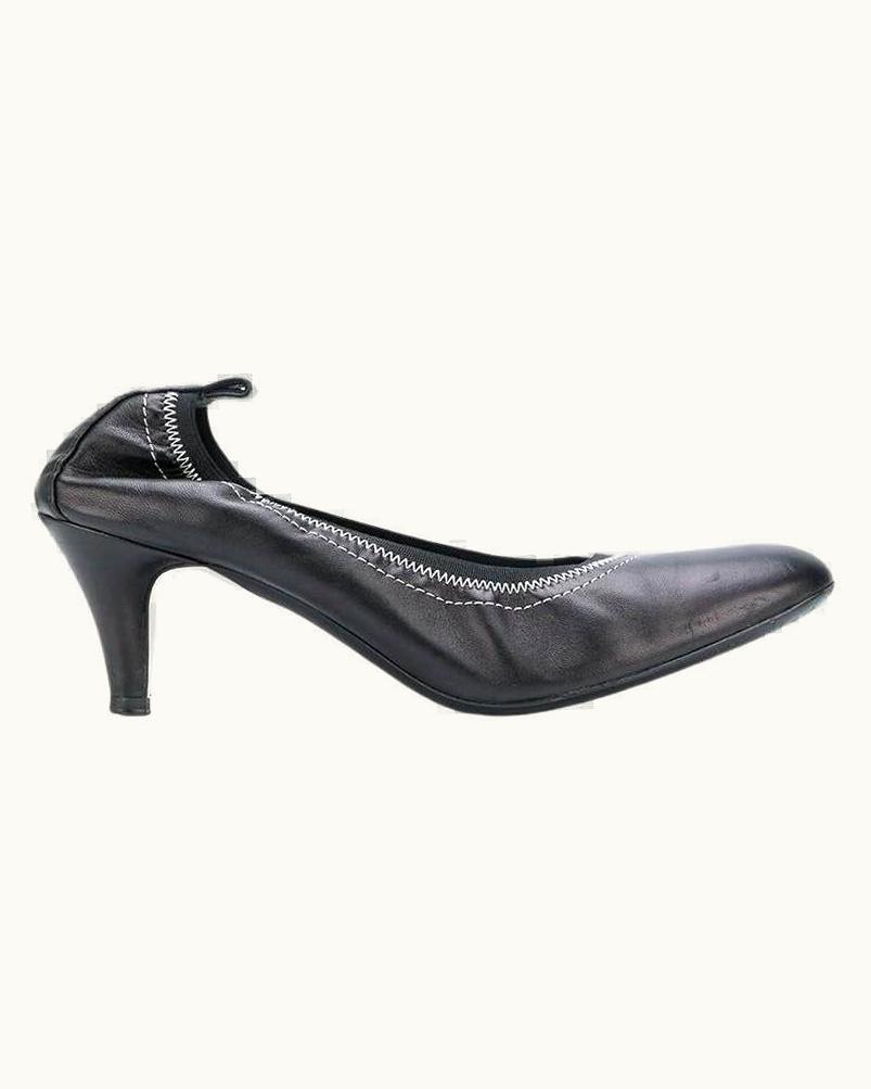 Chanel 2000s Chanel Vintage Black Leather Mid-heel Pumps