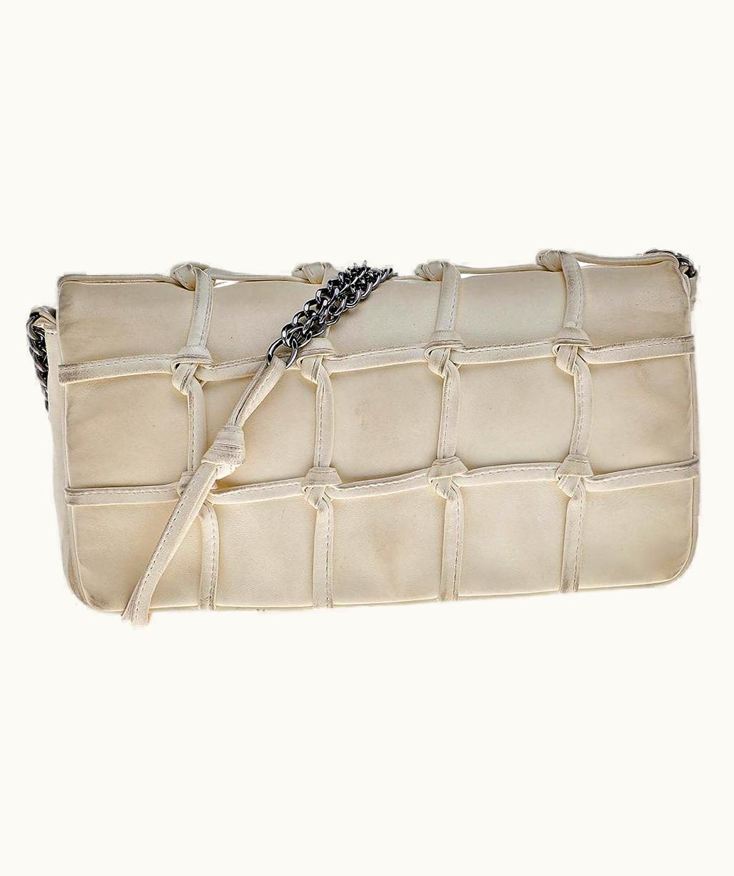 Chanel Chanel White Leather Knotted Flap Cc Chain Shoulder Bag