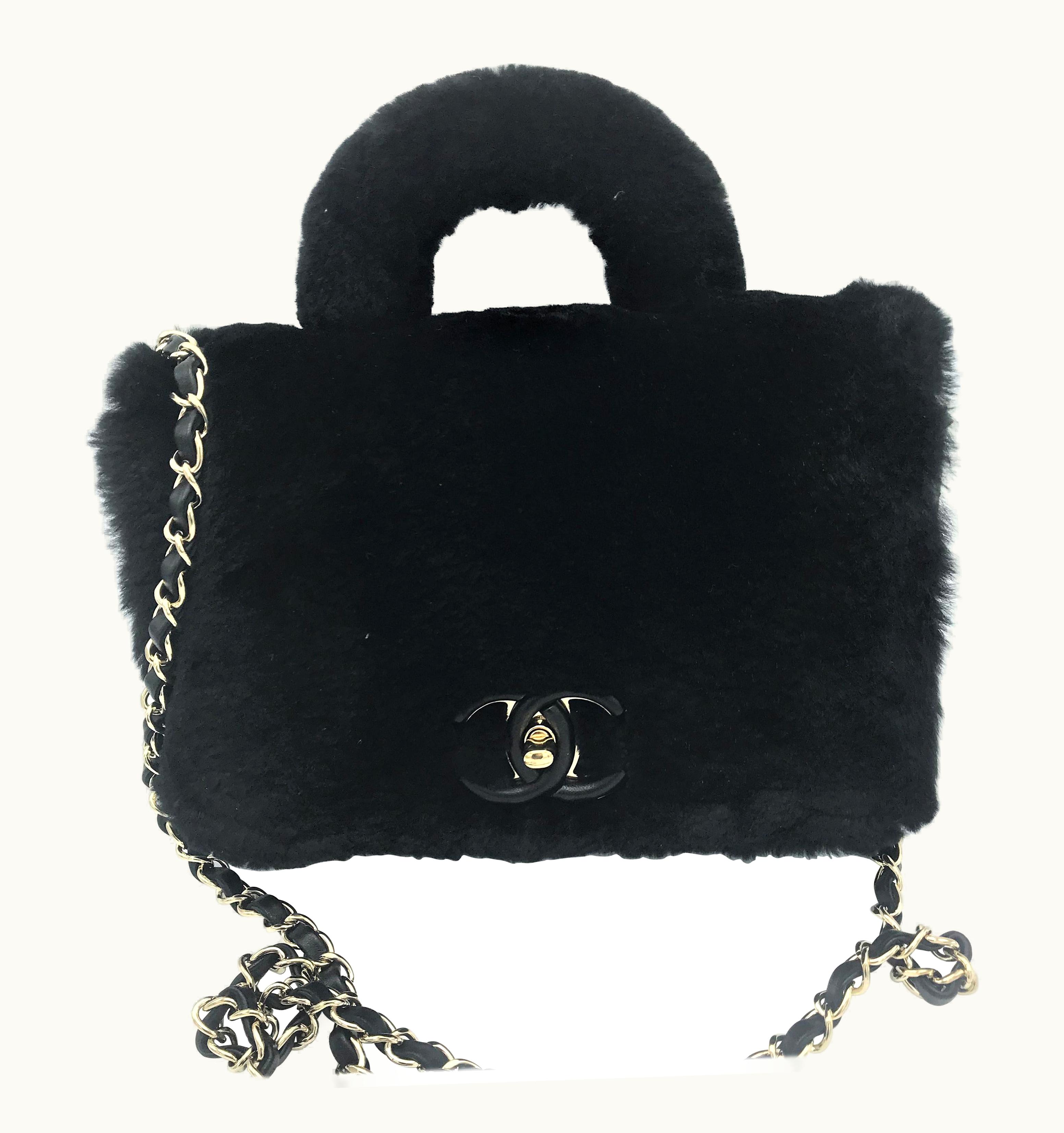 Chanel Chanel Bag In Black Calfskin Leather With Black Glossy Shearling