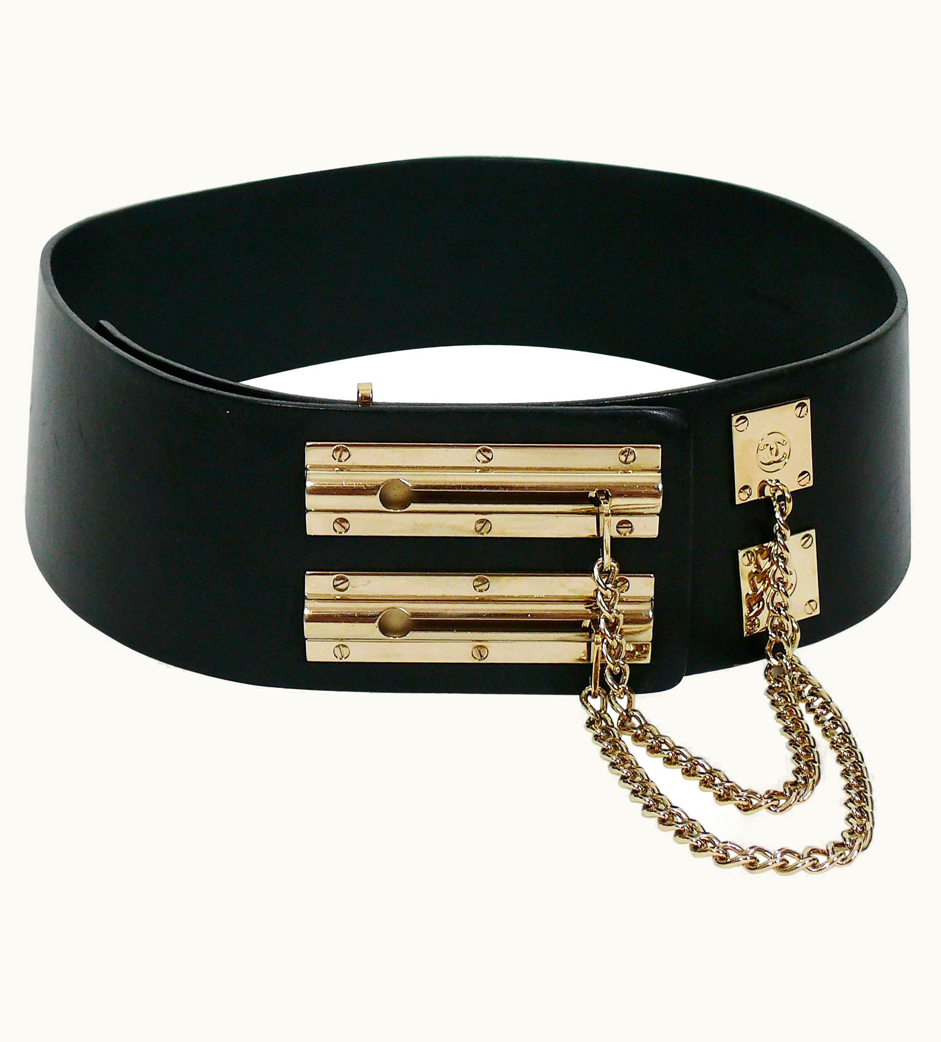 Chanel Chanel Spring 2002 Black Leather Sliding Chain Lock Runway Belt