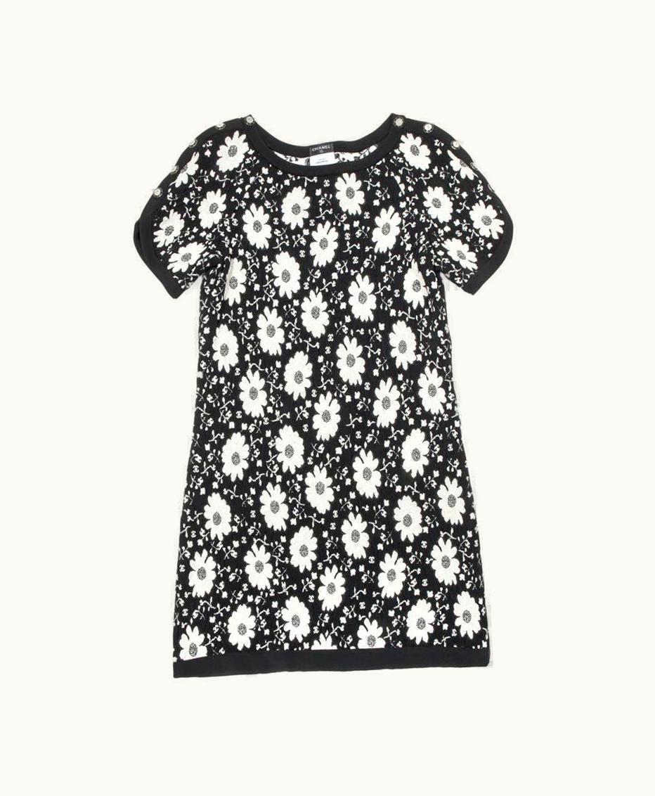 Chanel Chanel Dress With Black And White Flowers fr