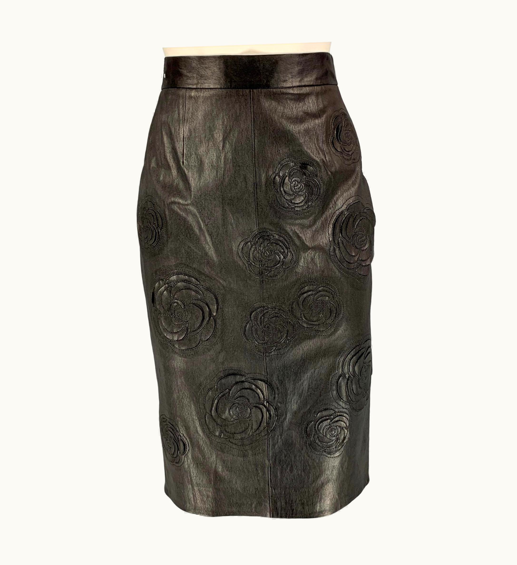 Chanel Chanel Pre-Fall Shanghai Collection 2010 Black Camelia Applique Skirt