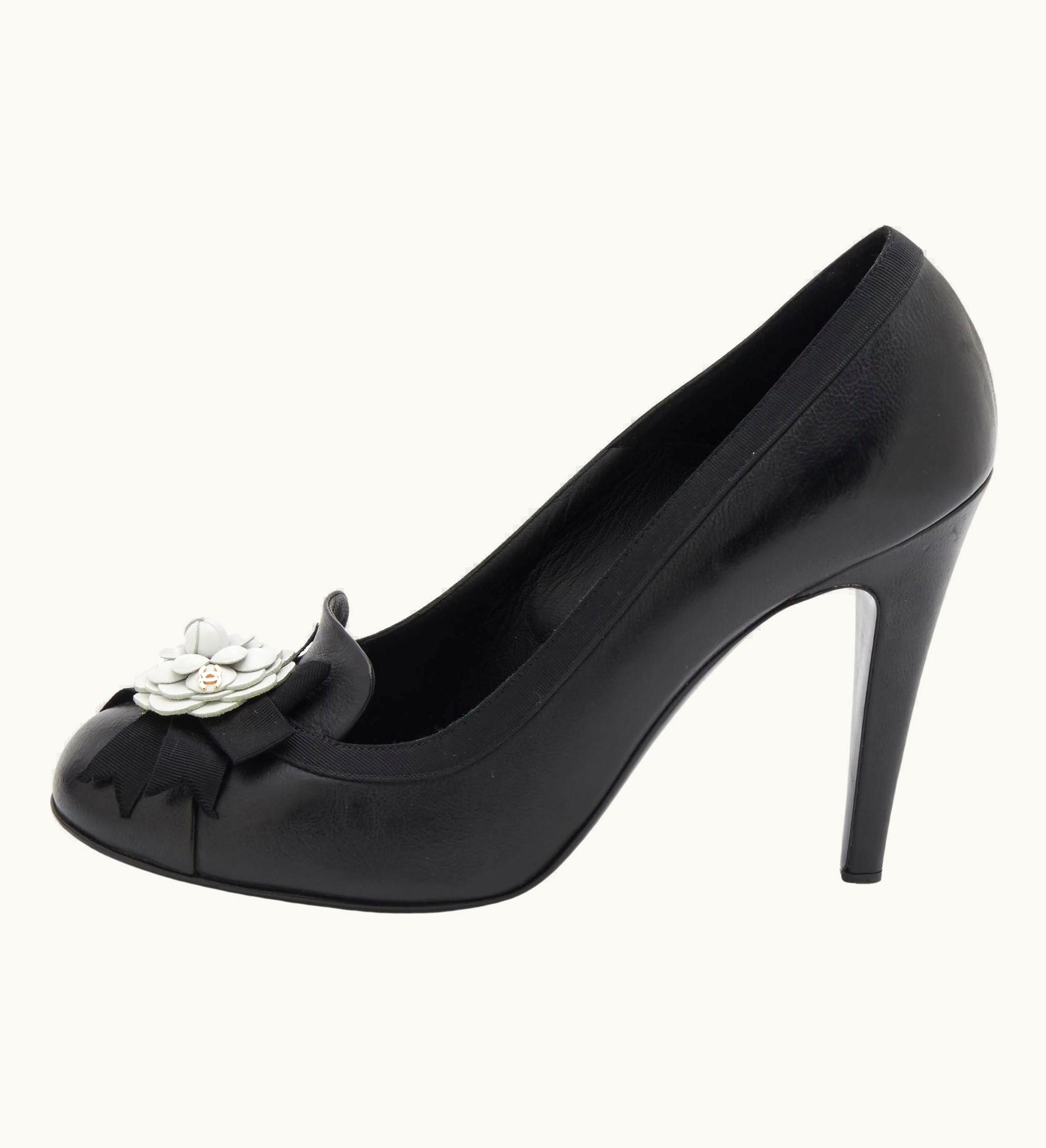 Chanel Chanel Black/White Leather Camellia Cc Pumps