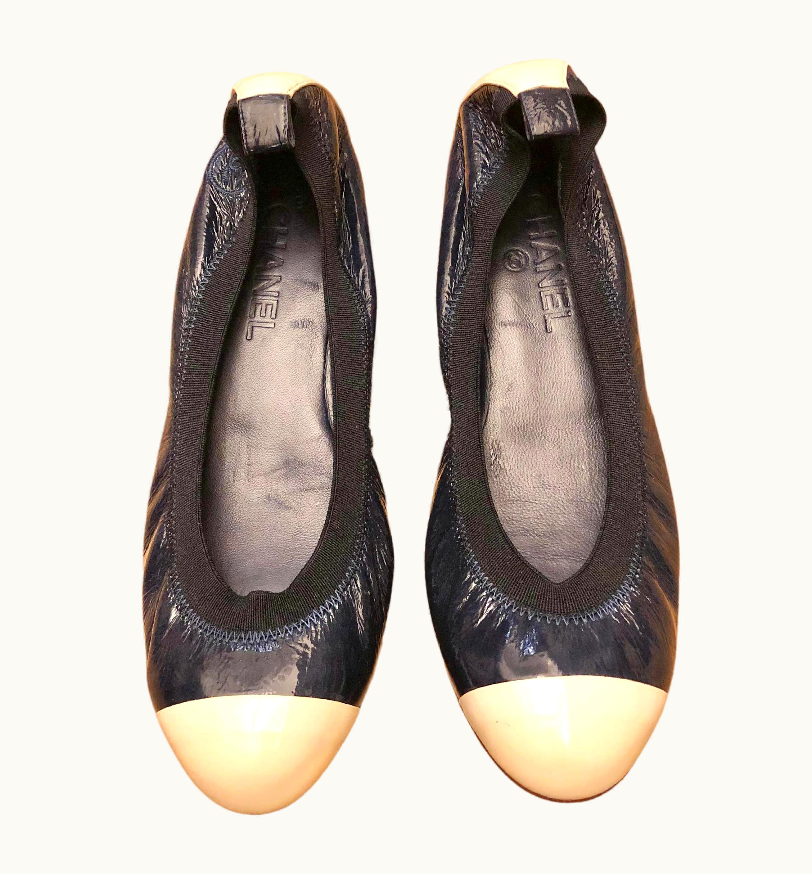 Chanel Unworn Chanel Navy And White Bi-Toned Patent Flats