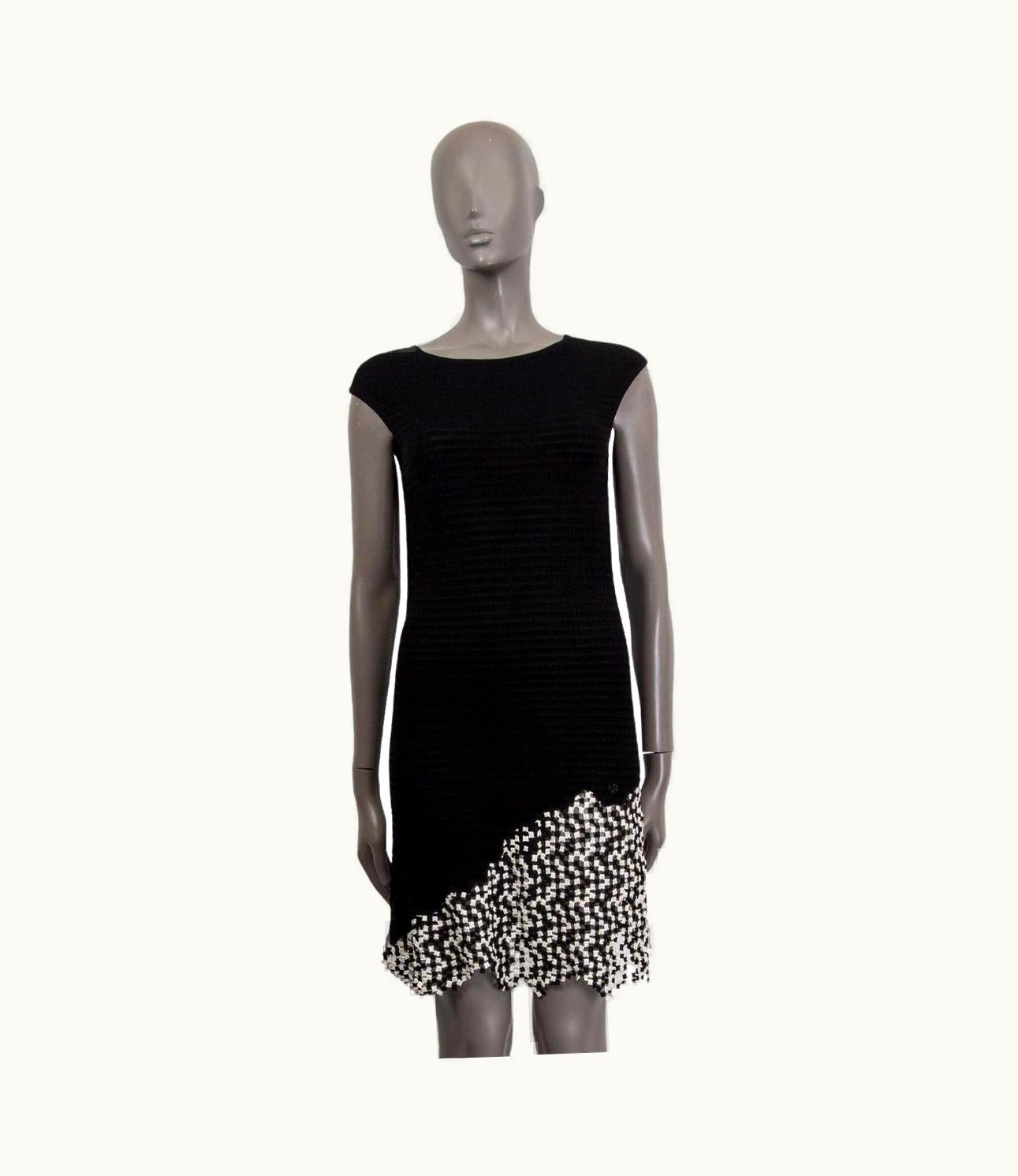 Chanel Chanel Black Viscose 2011 11p Asymmetric Paneled Knit Dress