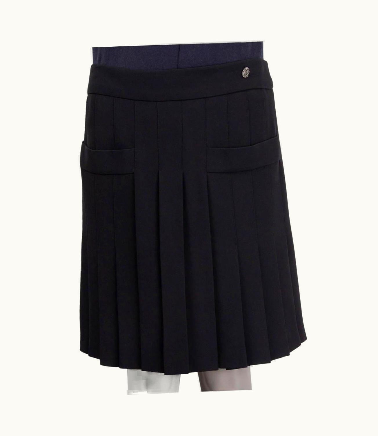 Chanel Chanel Black Silk 2012 12k Pleated Knee-Length Skirt