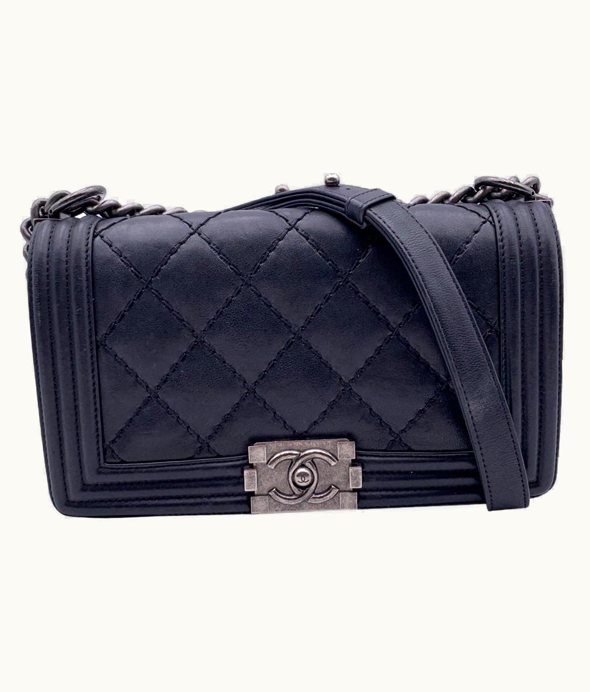 Chanel Chanel Black Quilted Leather Double Stitched Medium Boy Shoulder Bag