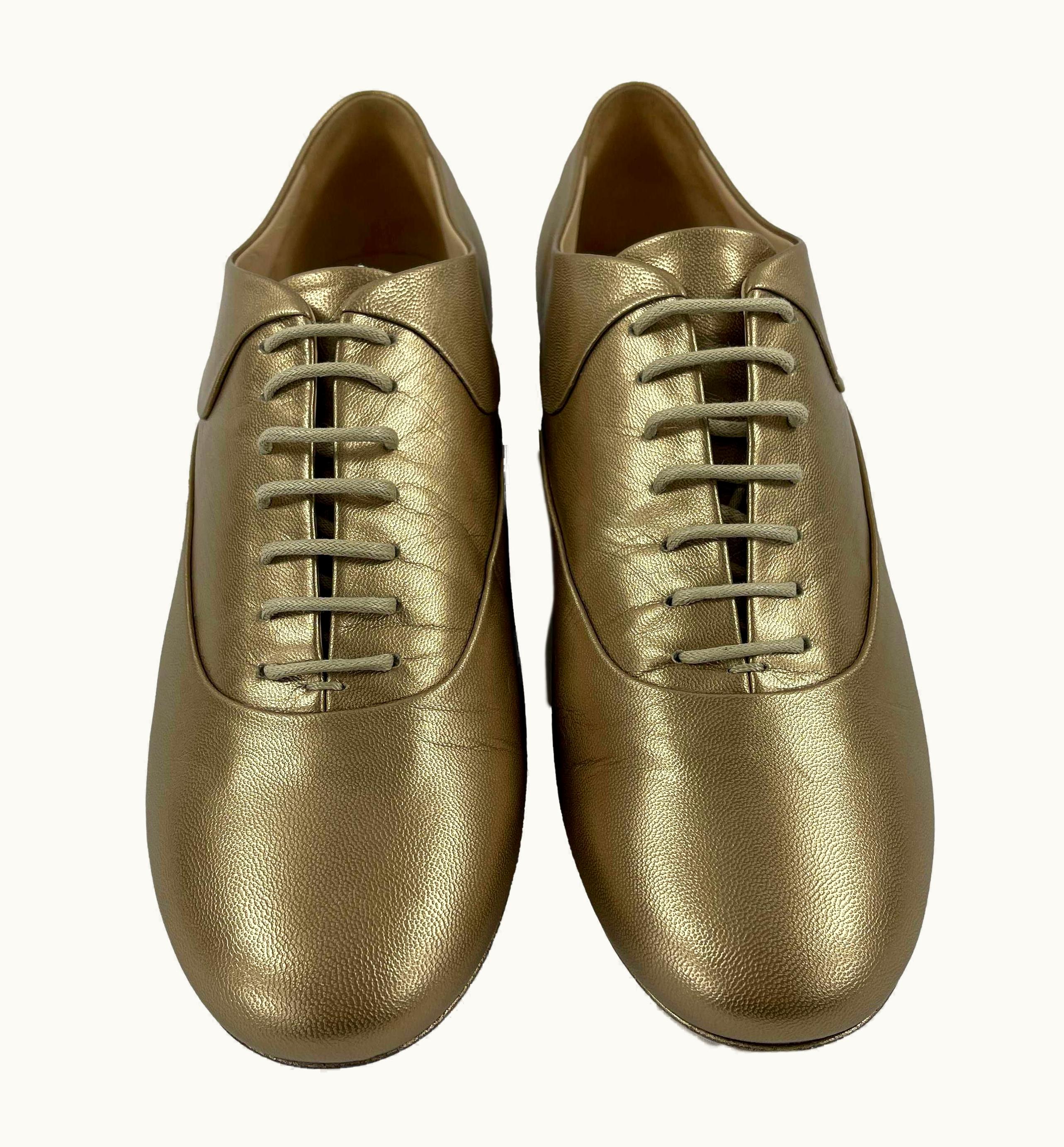 Chanel Chanel 2015 Metallic Gold Leather Cc S/S Pearl Oxford Shoes 39 Us