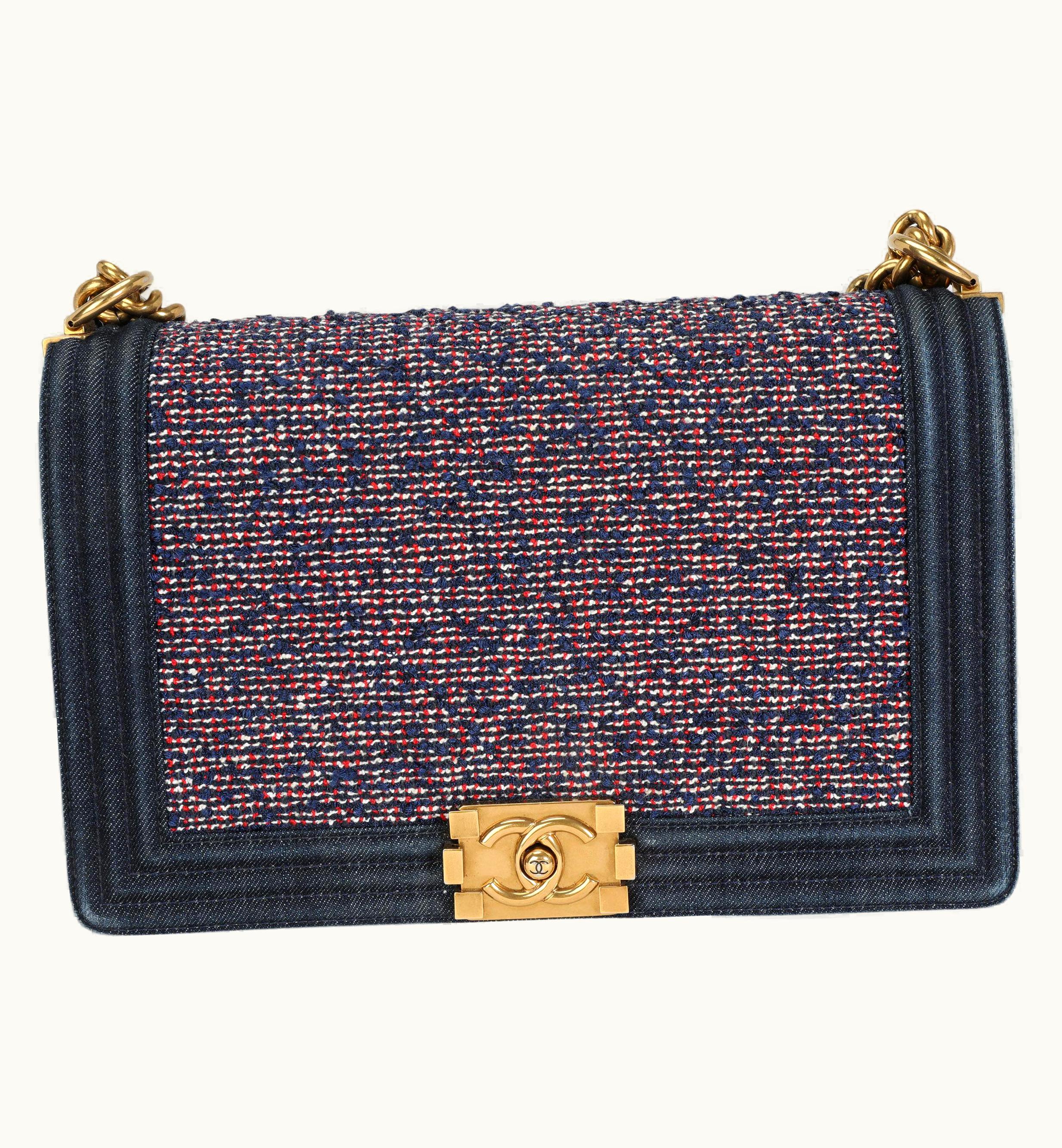 Chanel Chanel Blue Denim & Multicolor Boucle Medium Boy Bag UZ0595035