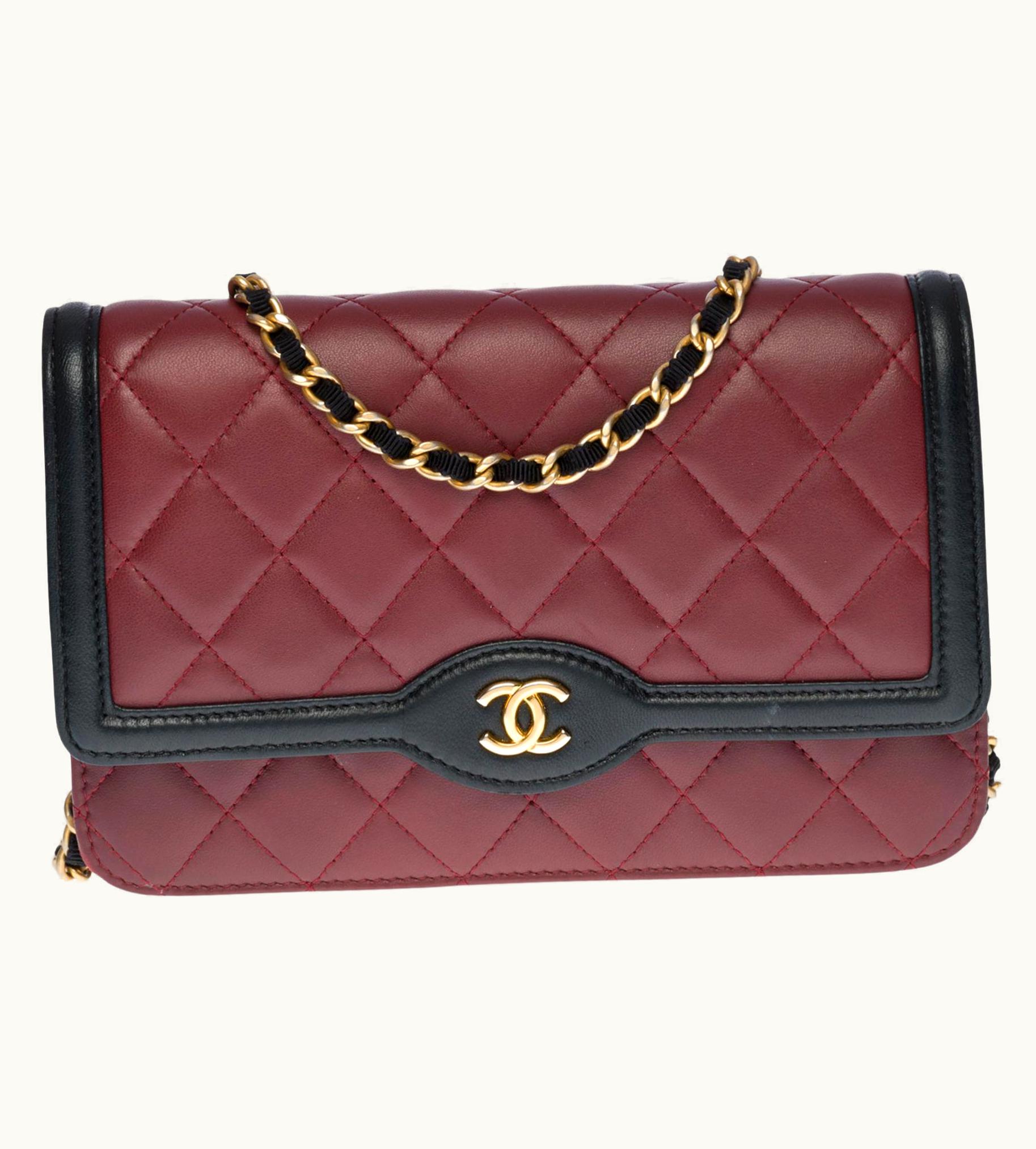 Chanel Chanel Wallet On Chain Shoulder Bag In Burgundy/black Quilted Leather, Ghw UZ0595051