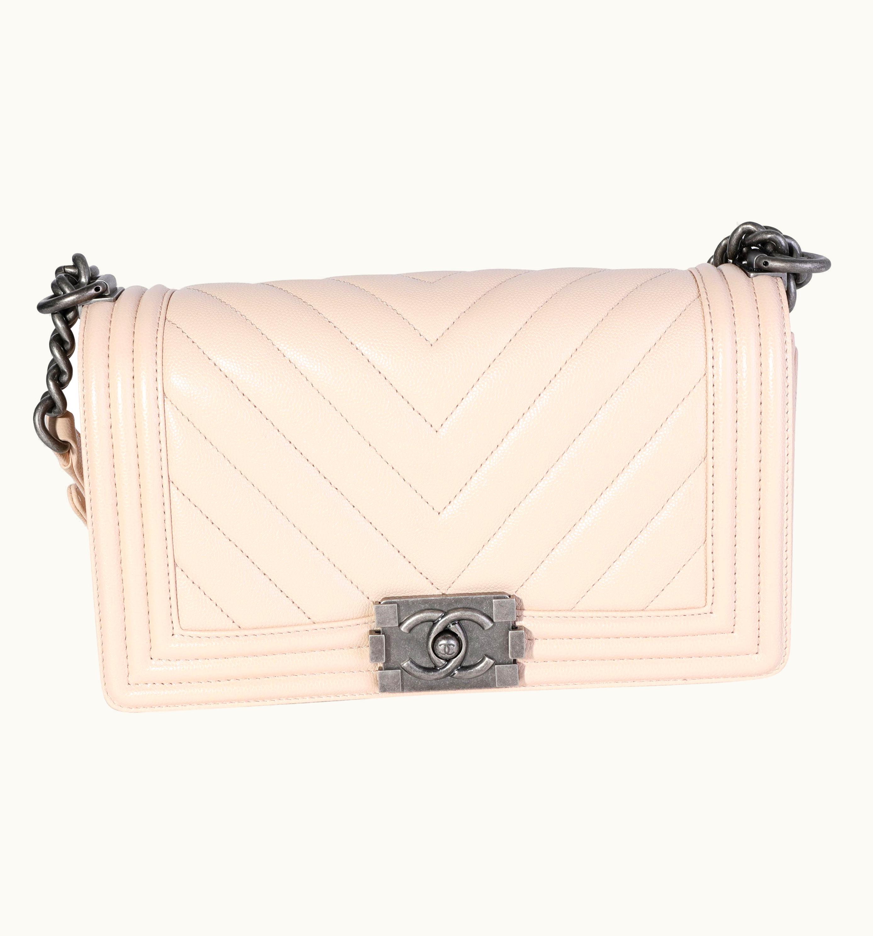 Chanel Chanel Beige Chevron Quilted Caviar Old Medium Boy Bag UZ0595128