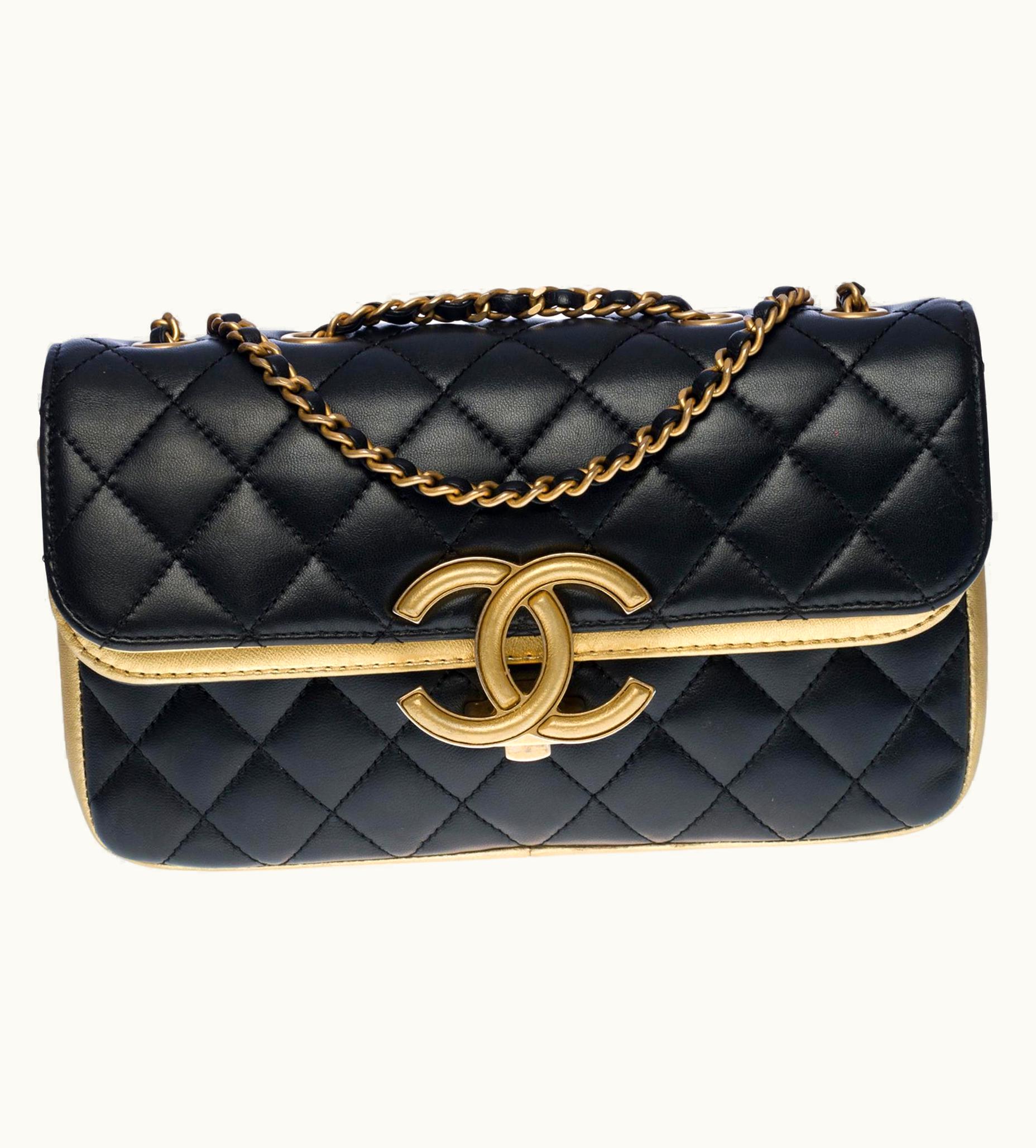 Chanel Chanel Classic Double Flap Shoulder Bag In Black And Gold Quilted Leather, Ghw